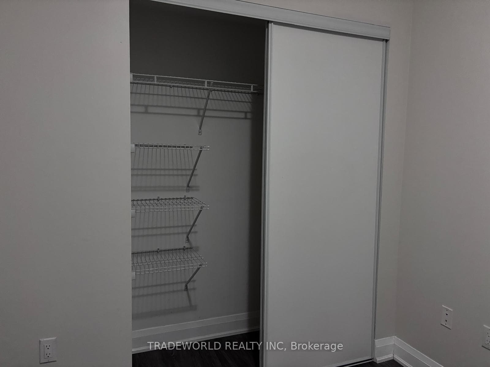 160 Vanderhoof Avenue Unit 508 photo 10