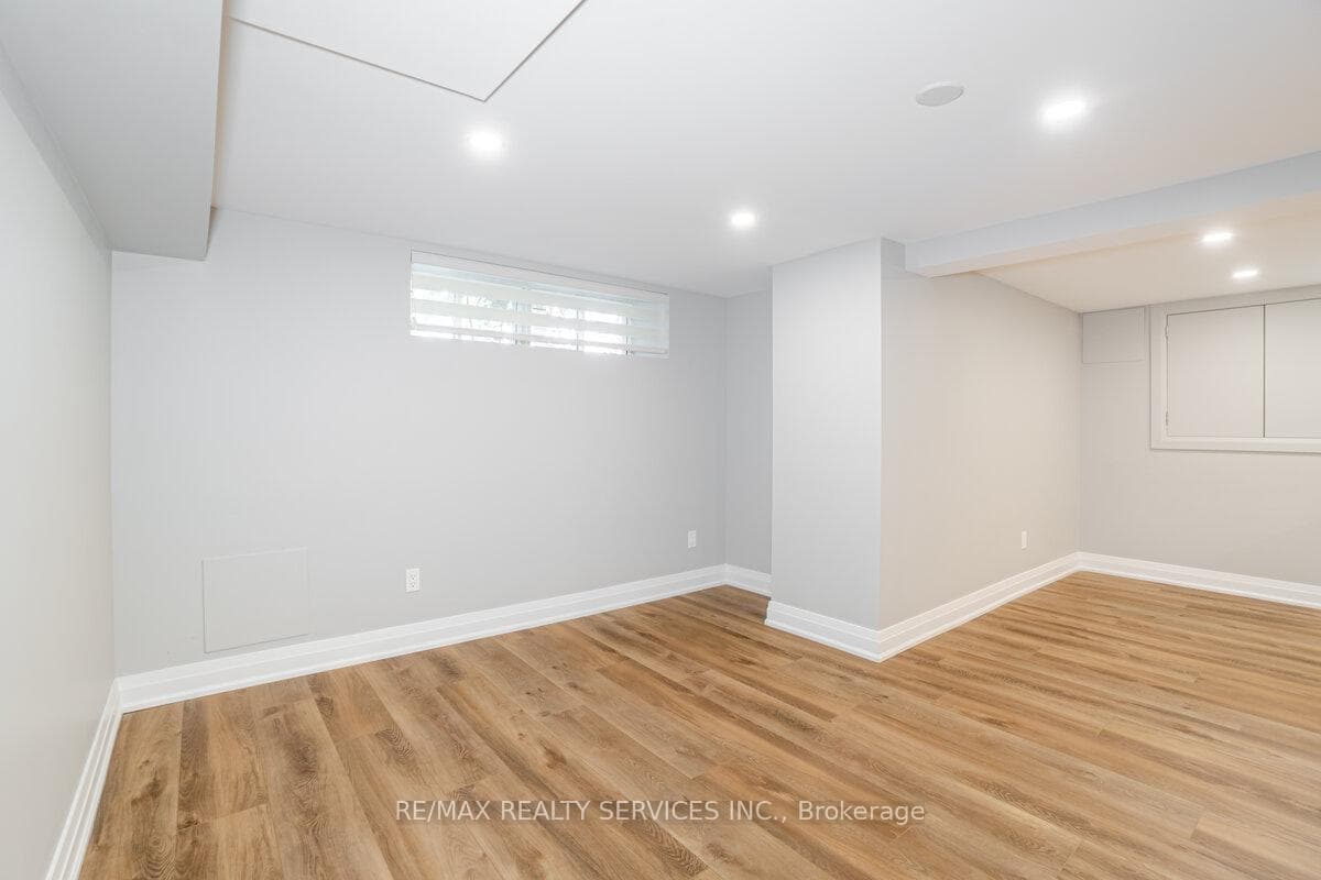 156 Vodden Street photo 21