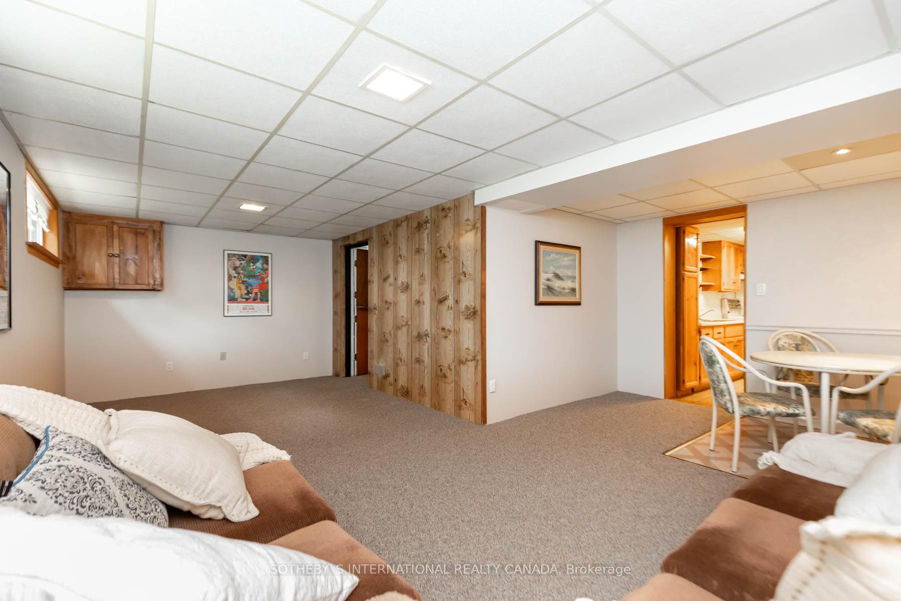 4 Ixworth Road photo 29