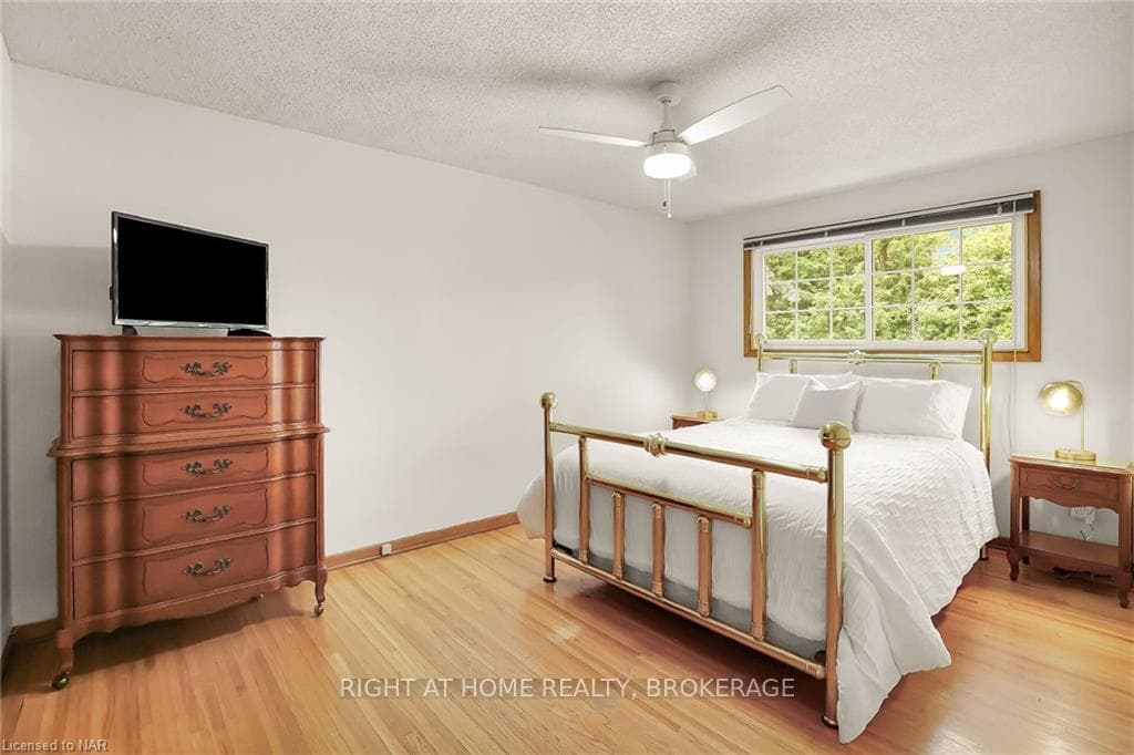 55 AQUADALE Drive photo 11