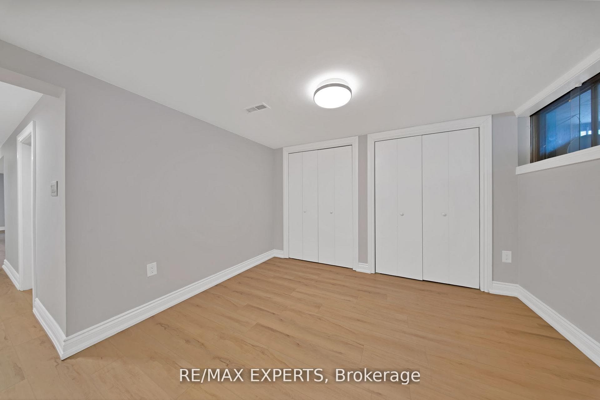 934 Beechwood Avenue Unit Lower photo 9