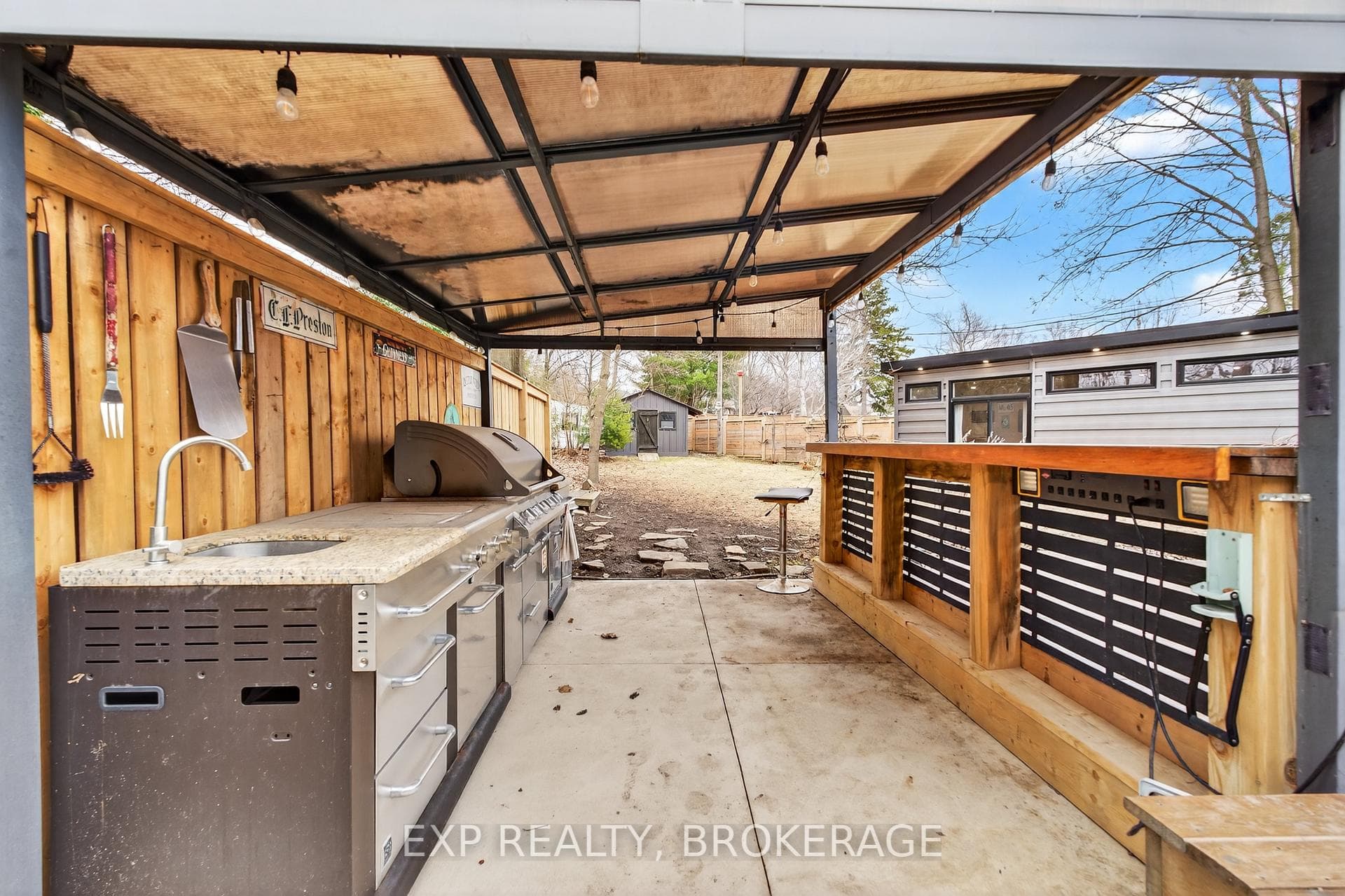 9 STORMONT Avenue photo 29