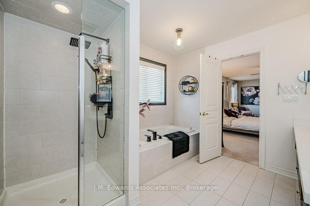 139 Humphrey Street photo 20