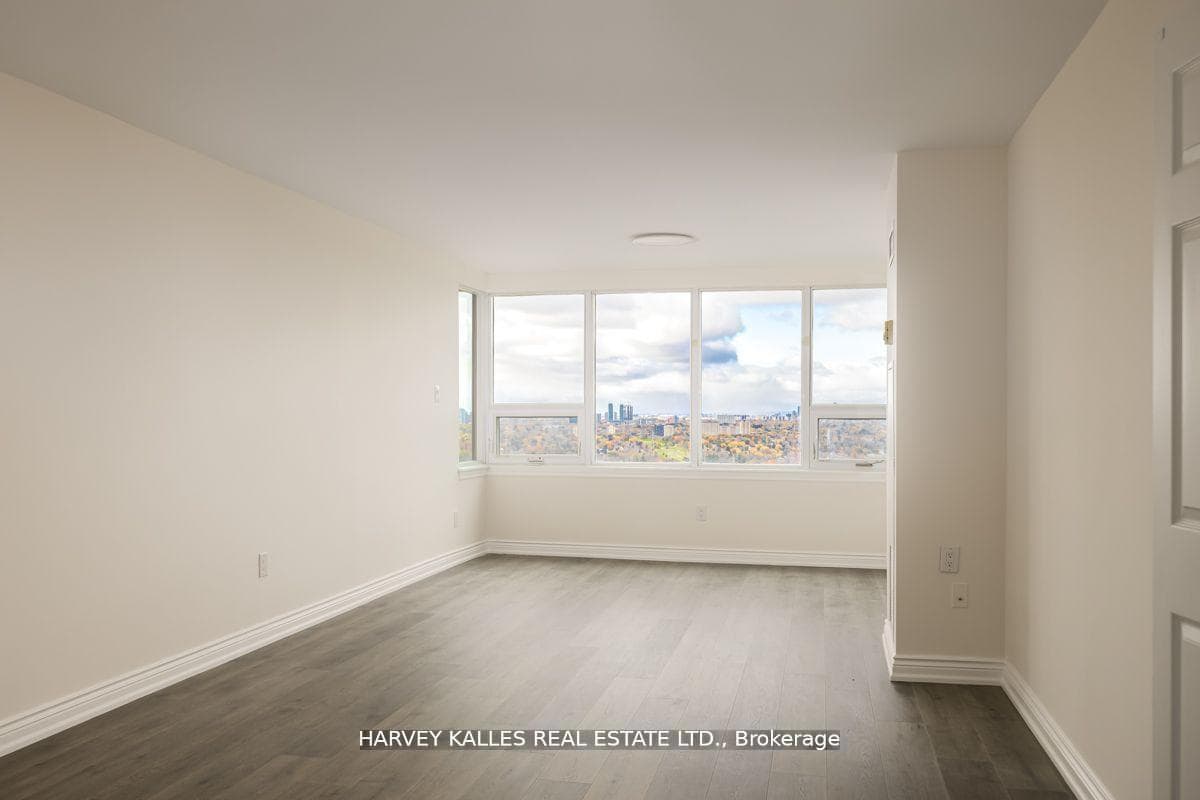 55 Skymark Drive Unit 2903 photo 6