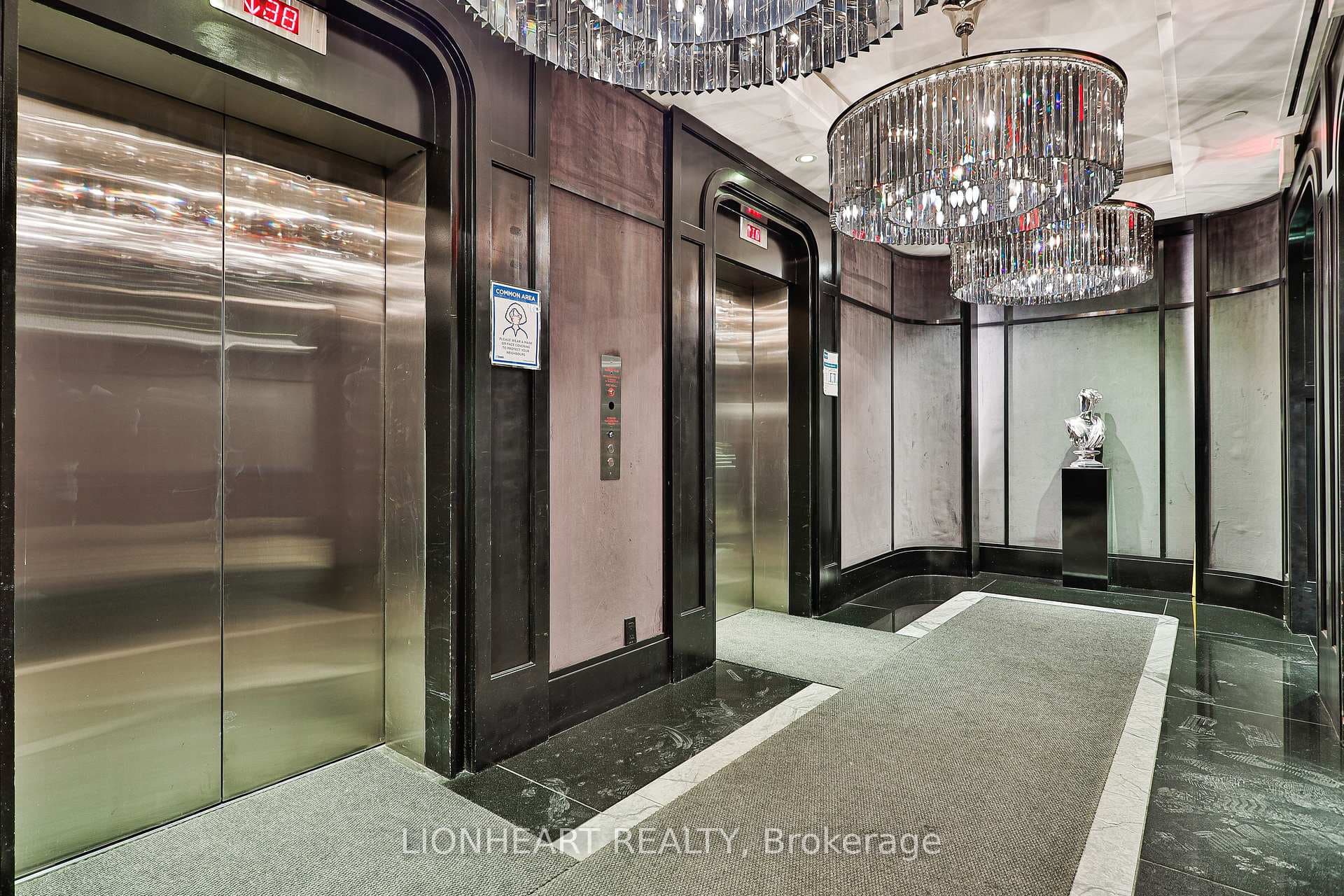 88 Blue Jays Way Unit 1014 photo 6