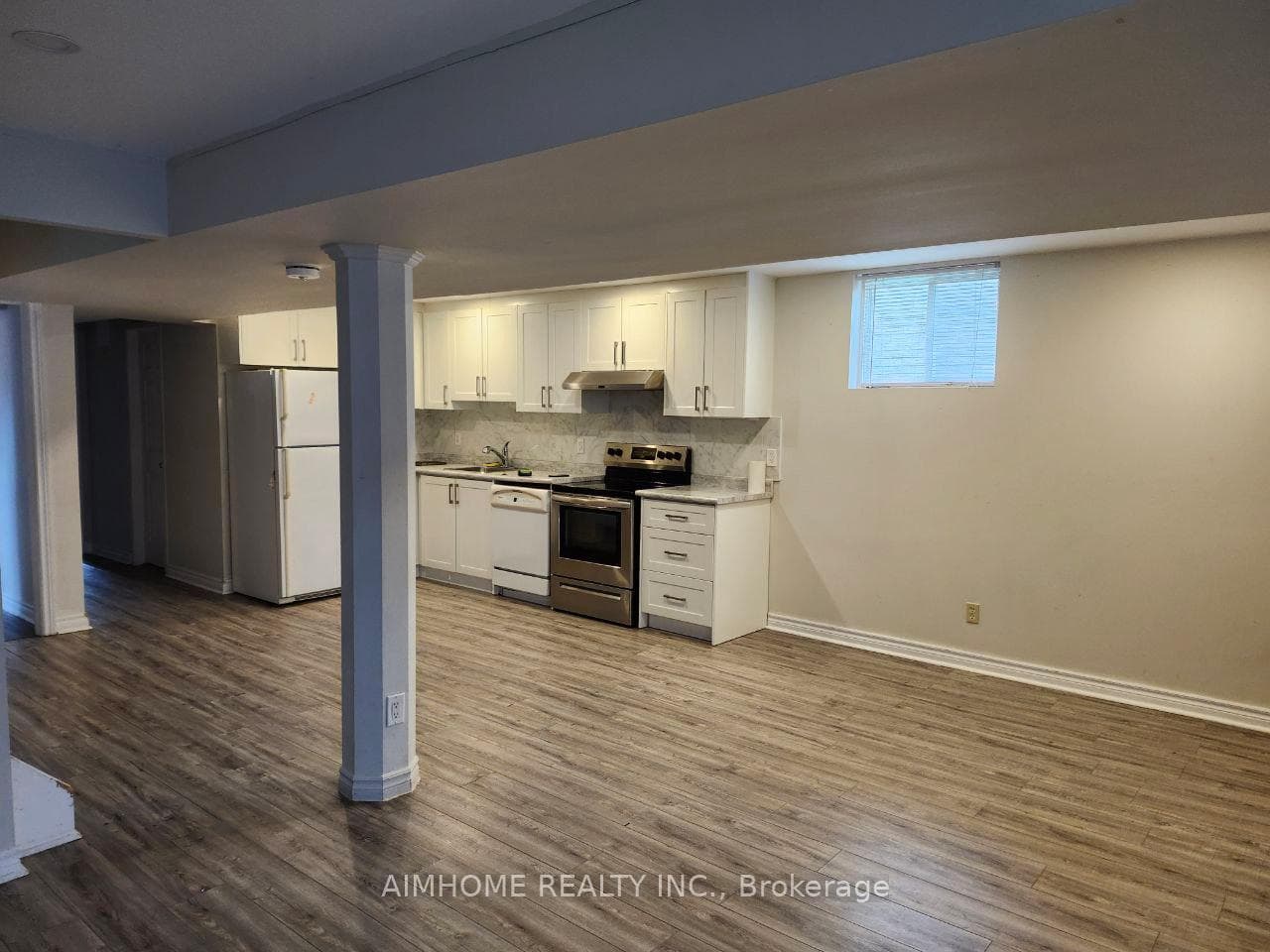 54 ondrey Street photo 4
