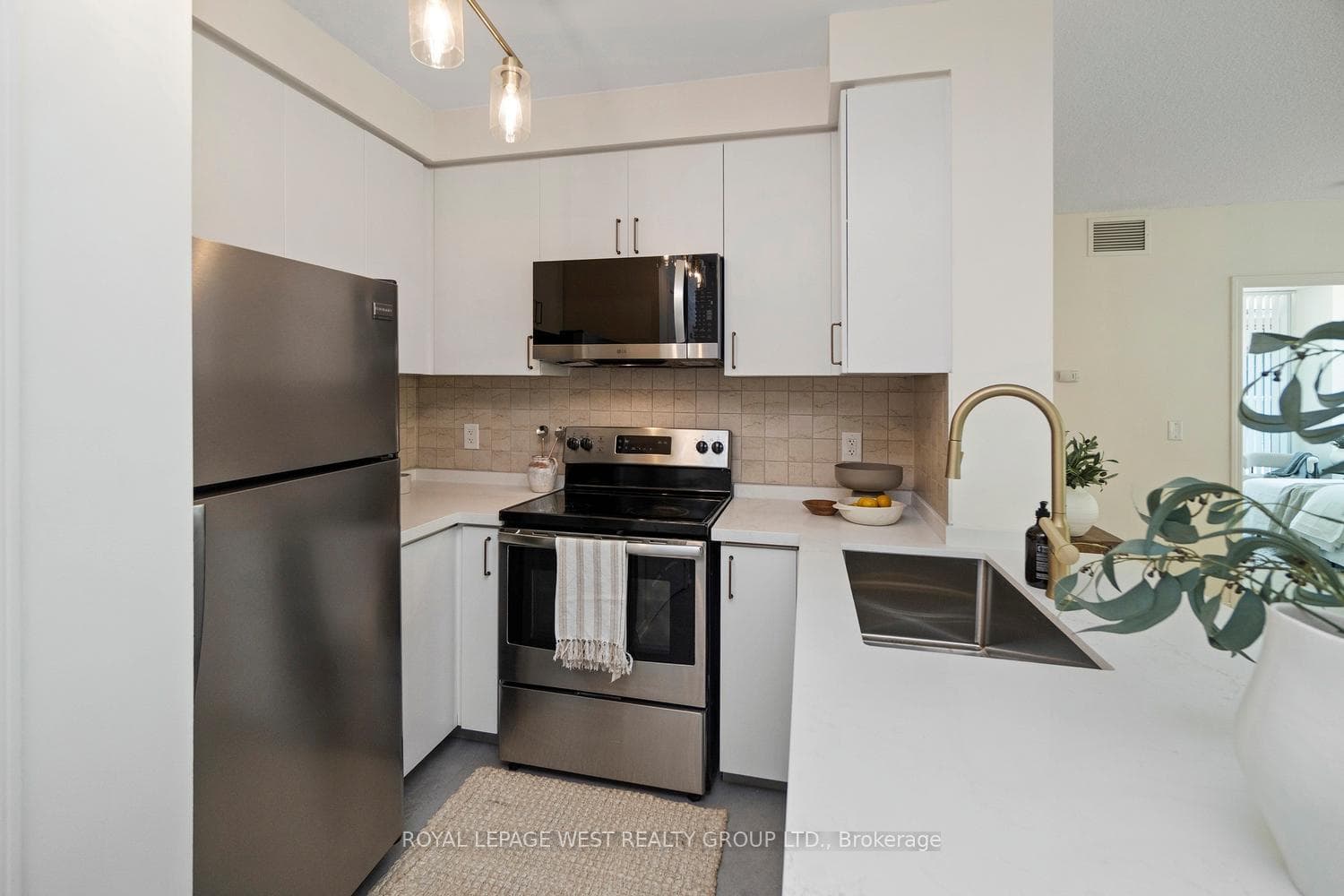 5508 Yonge Street Unit 202 photo 11