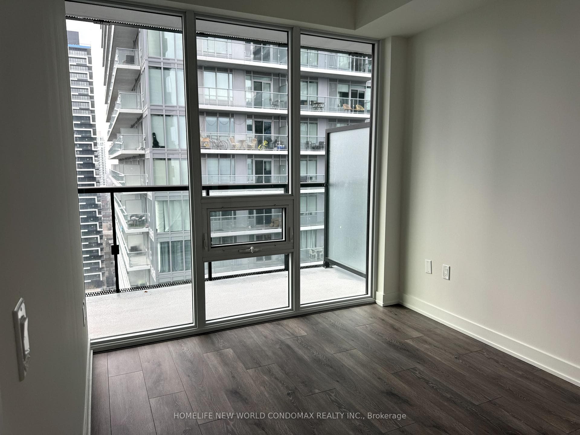 127 Broadway Avenue Unit 2604s photo 9