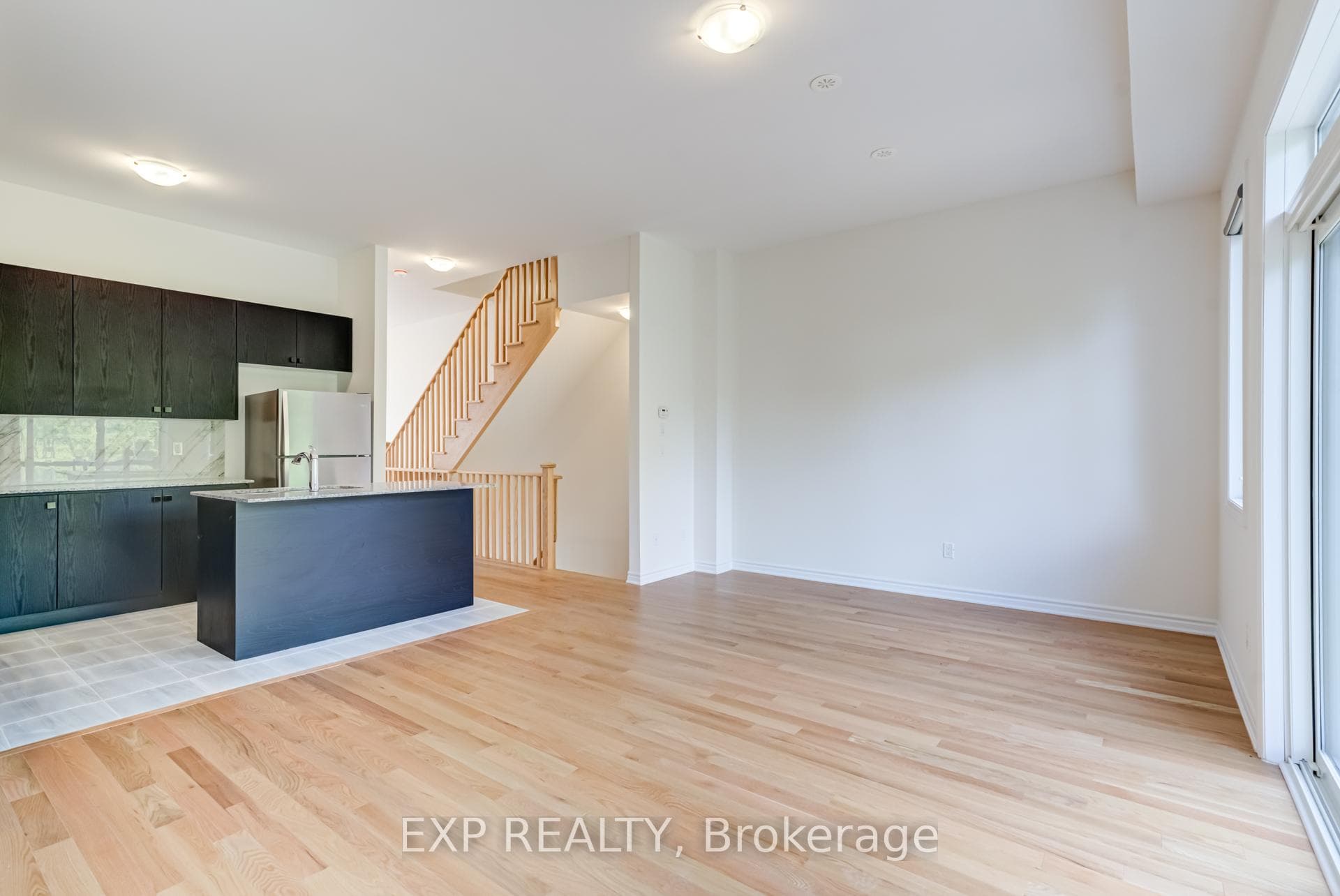 49 Paradox Street photo 12