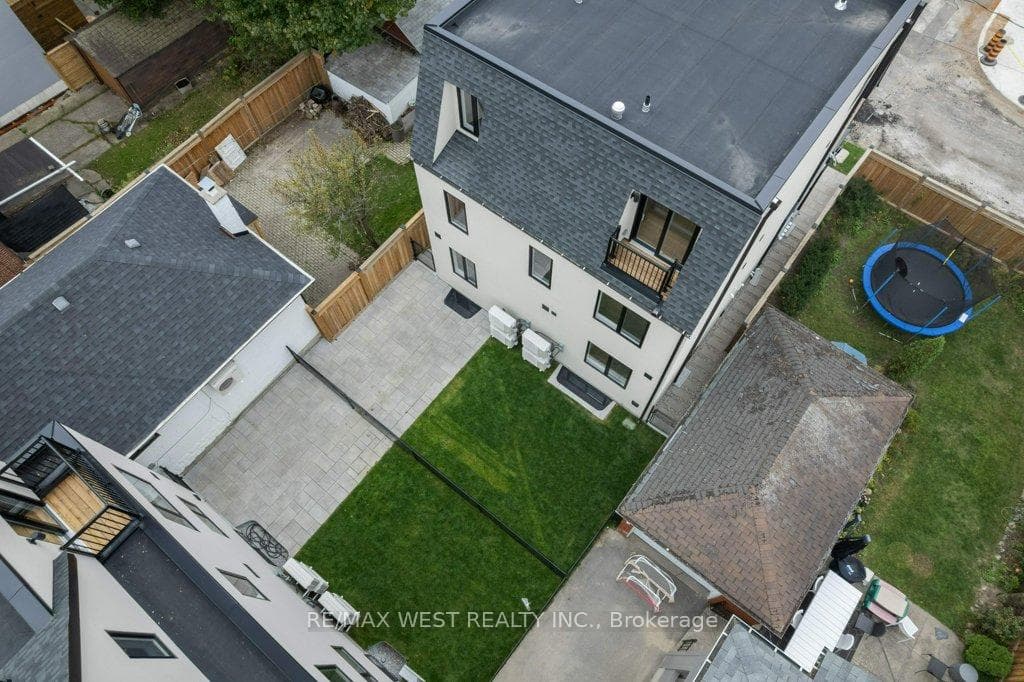 661 Winona Drive Unit D photo 26