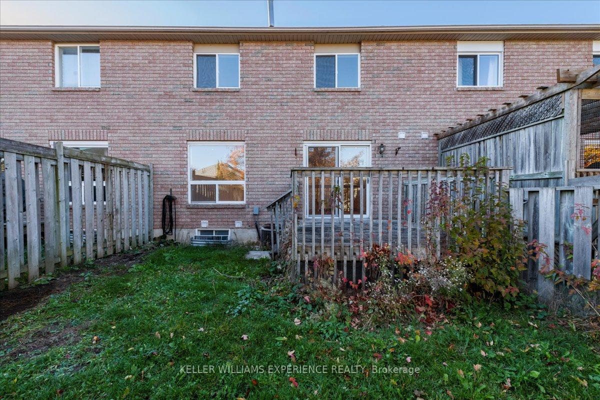 4 Tunbridge Road photo 17