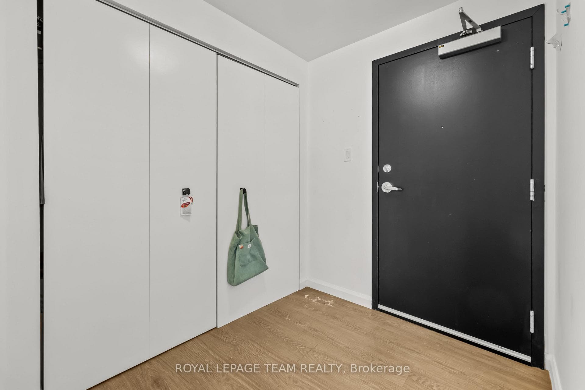 506 Gladstone Avenue Unit 204 photo 12
