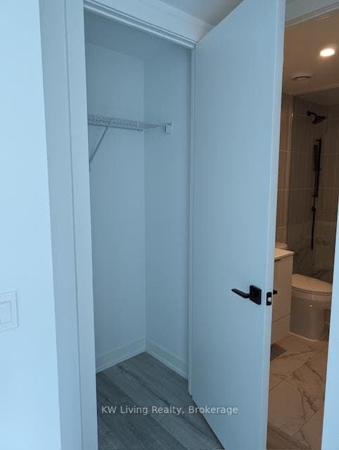 327 King Street Unit 701 photo 9