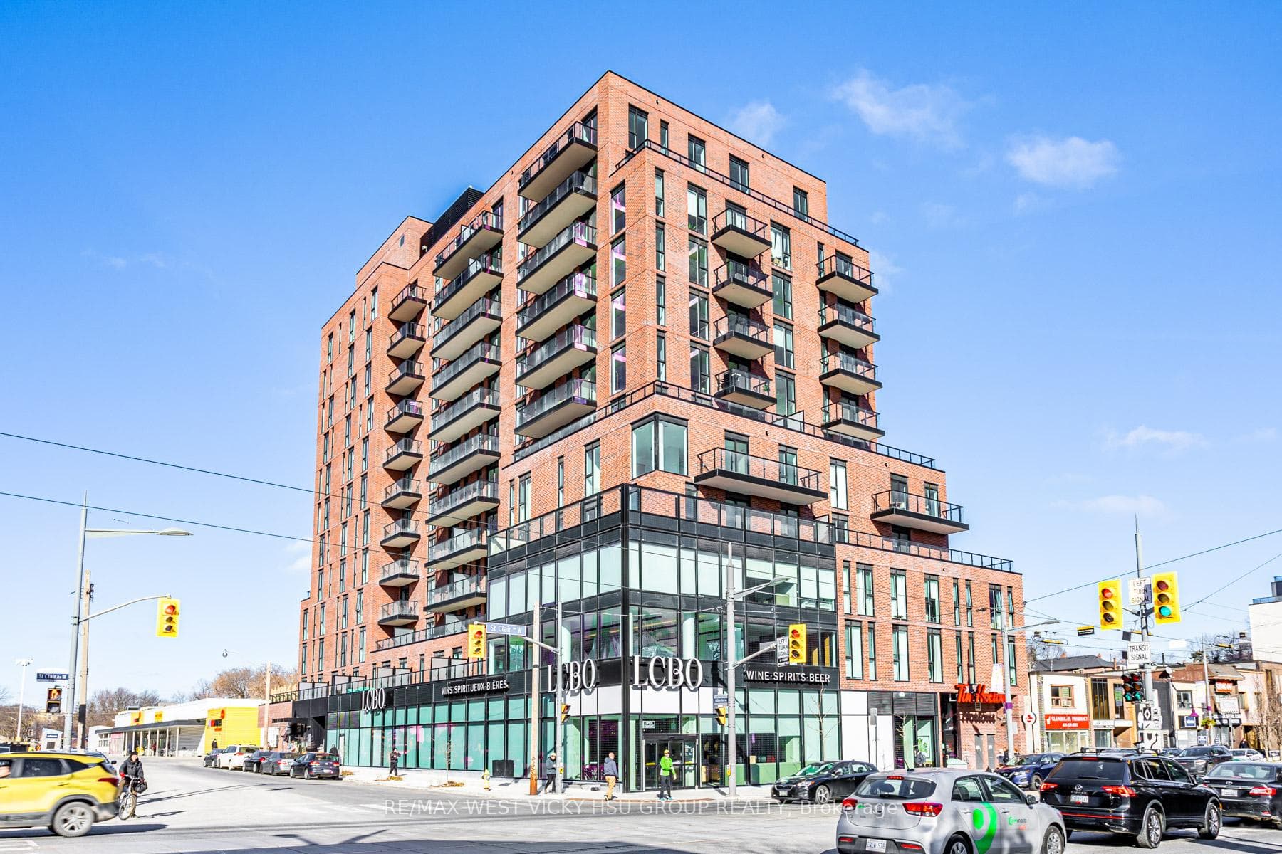 185 Alberta Avenue Unit 810 photo 1