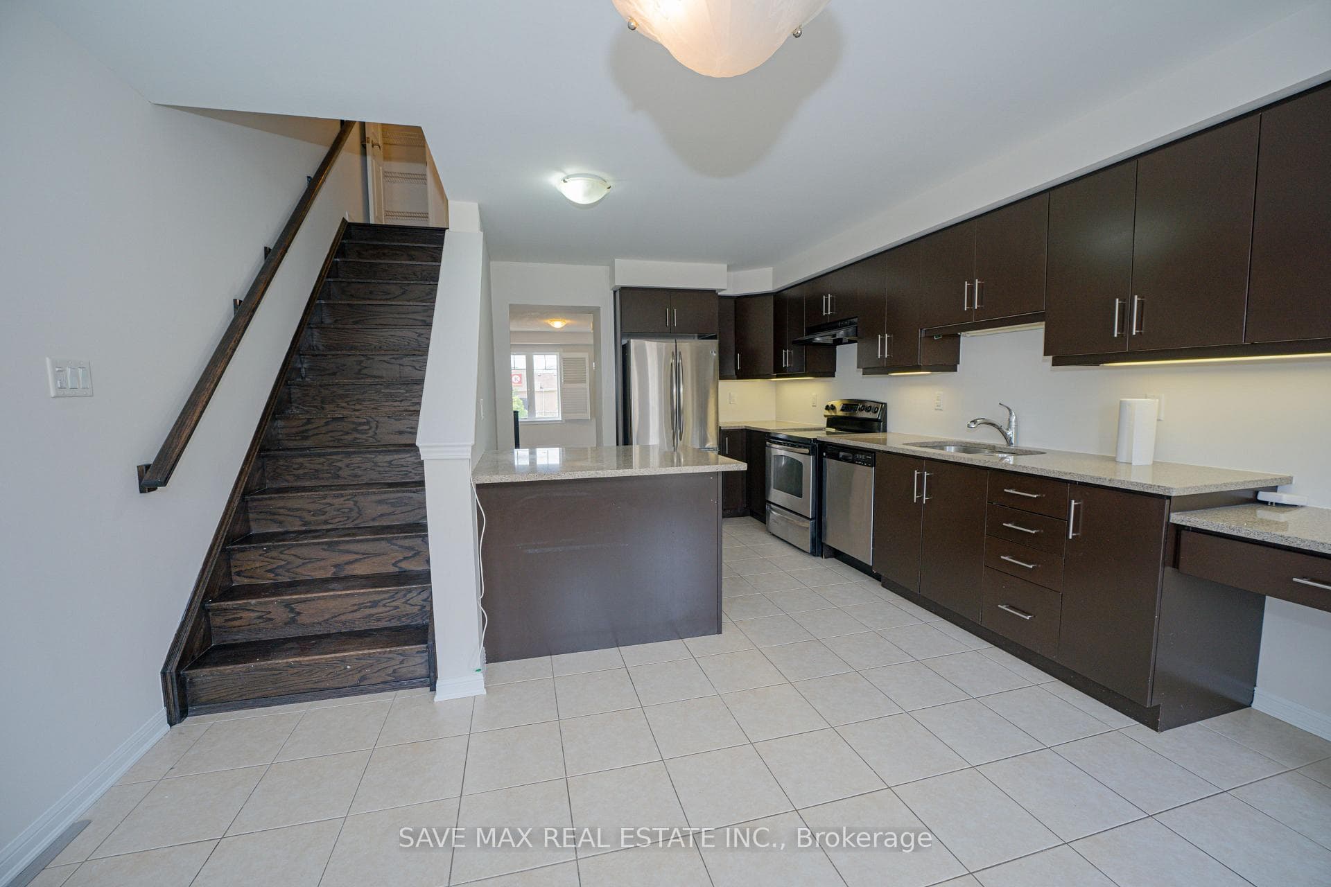 6020 Derry Road Unit 16 photo 11