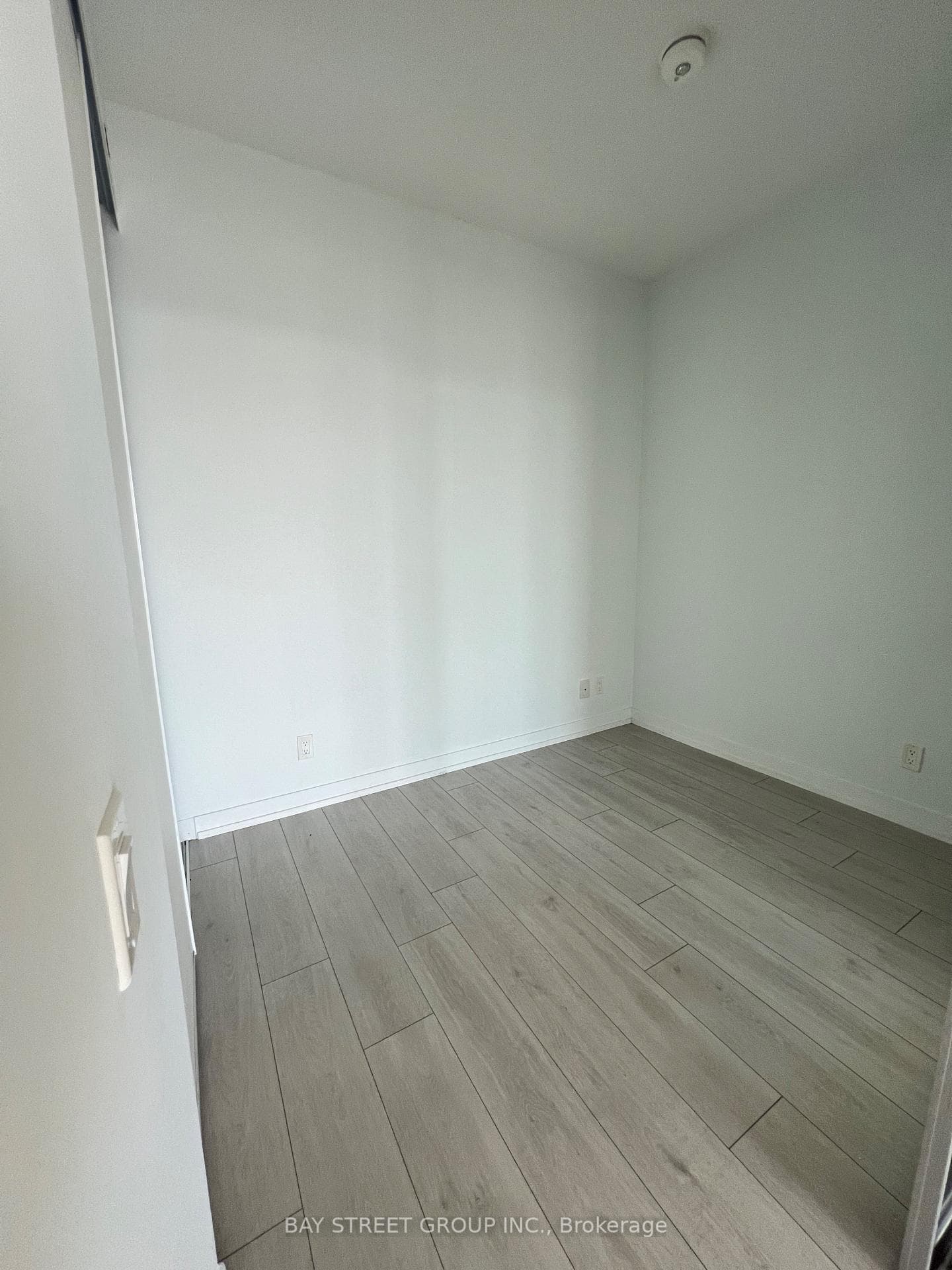 950 Portage Parkway Unit 2007 photo 12