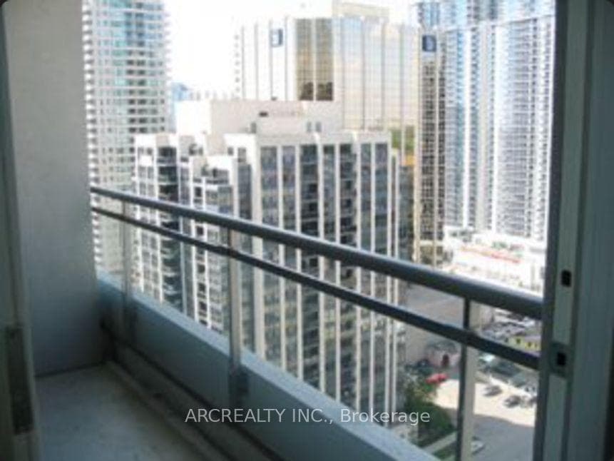188 Doris Avenue Unit 2101 photo 4
