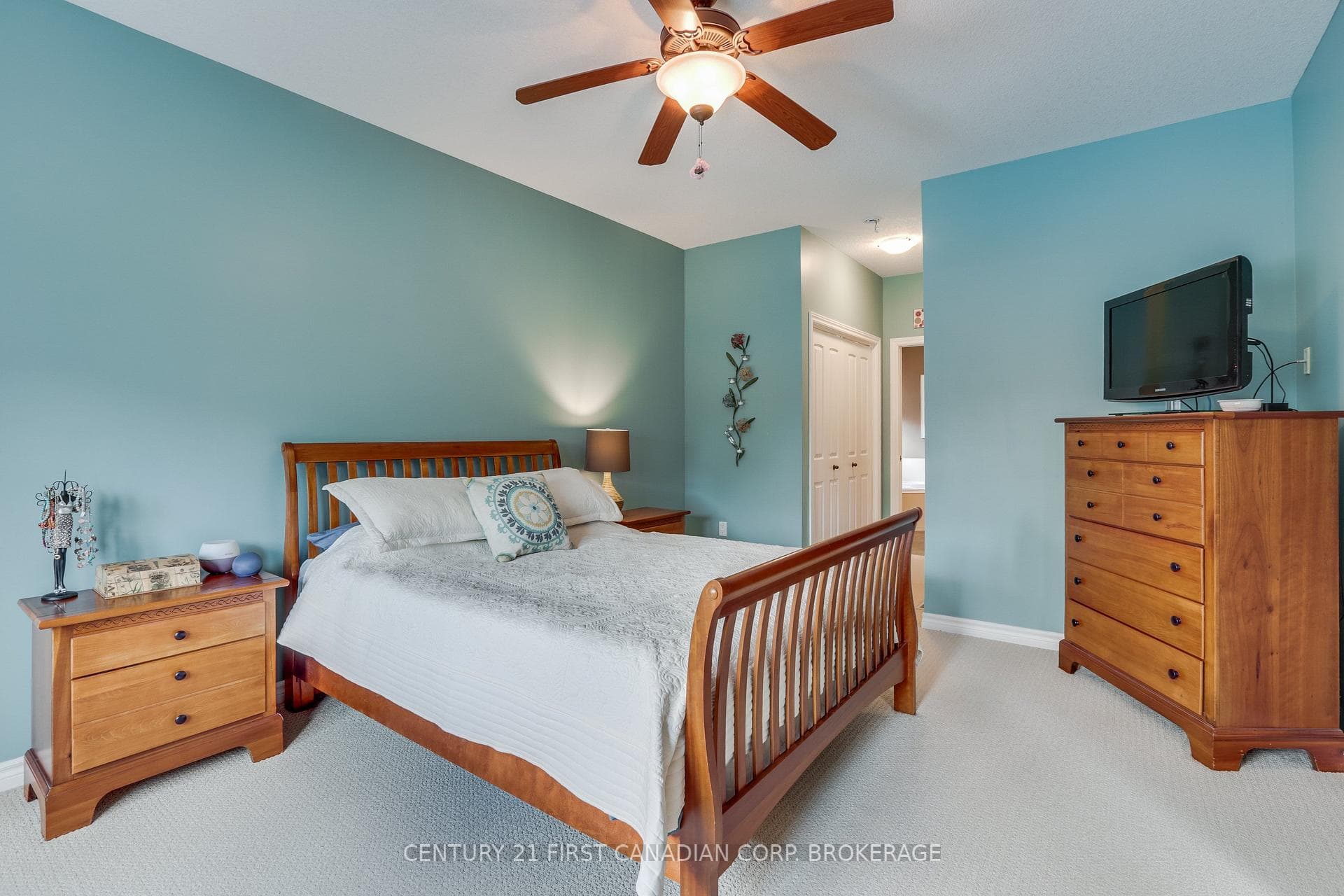 76 Sloan Drive photo 40