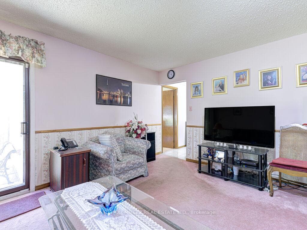 4252 Sugarbush Road photo 27