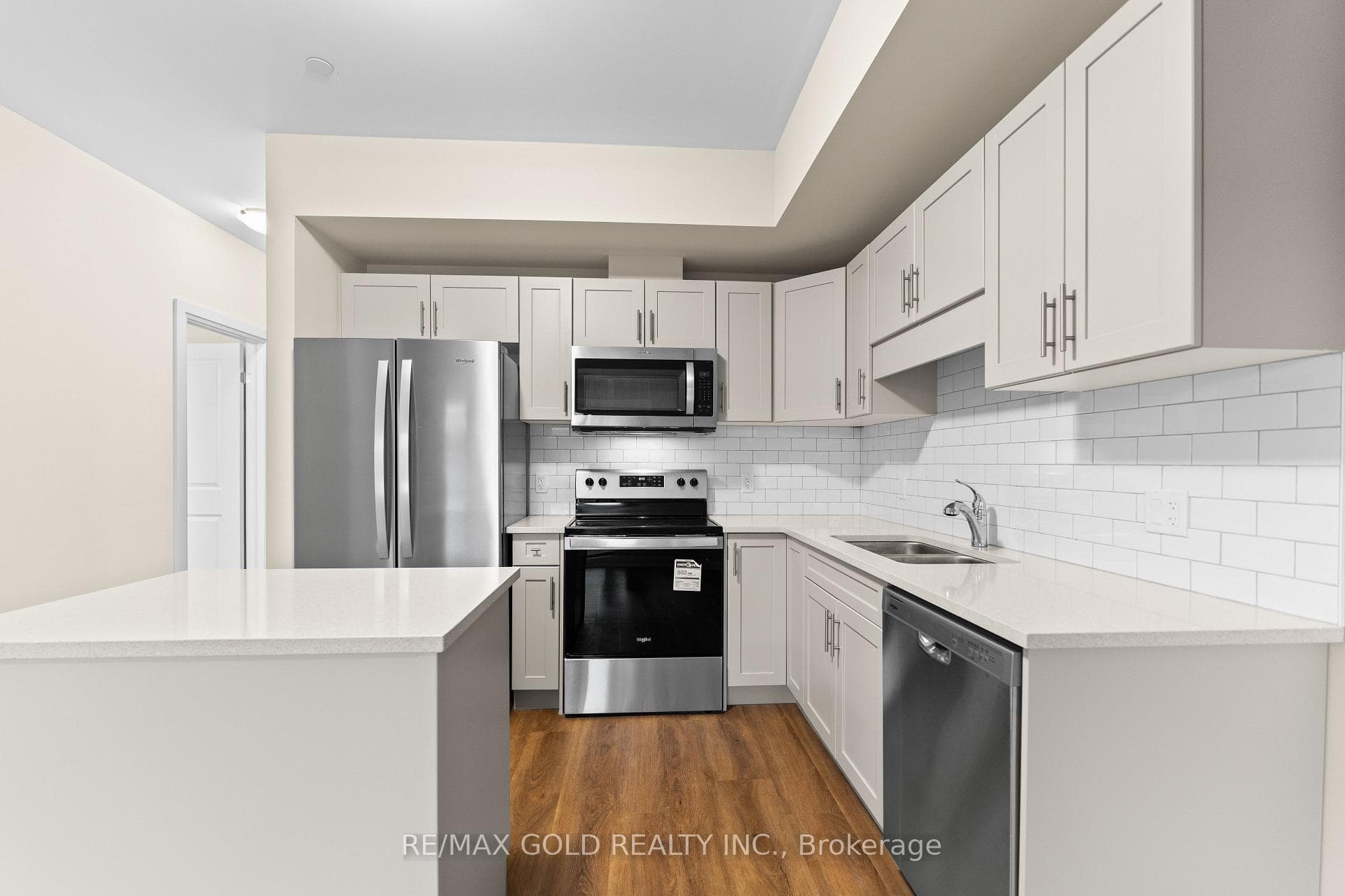 118 Summersides Boulevard Unit 401 photo 14