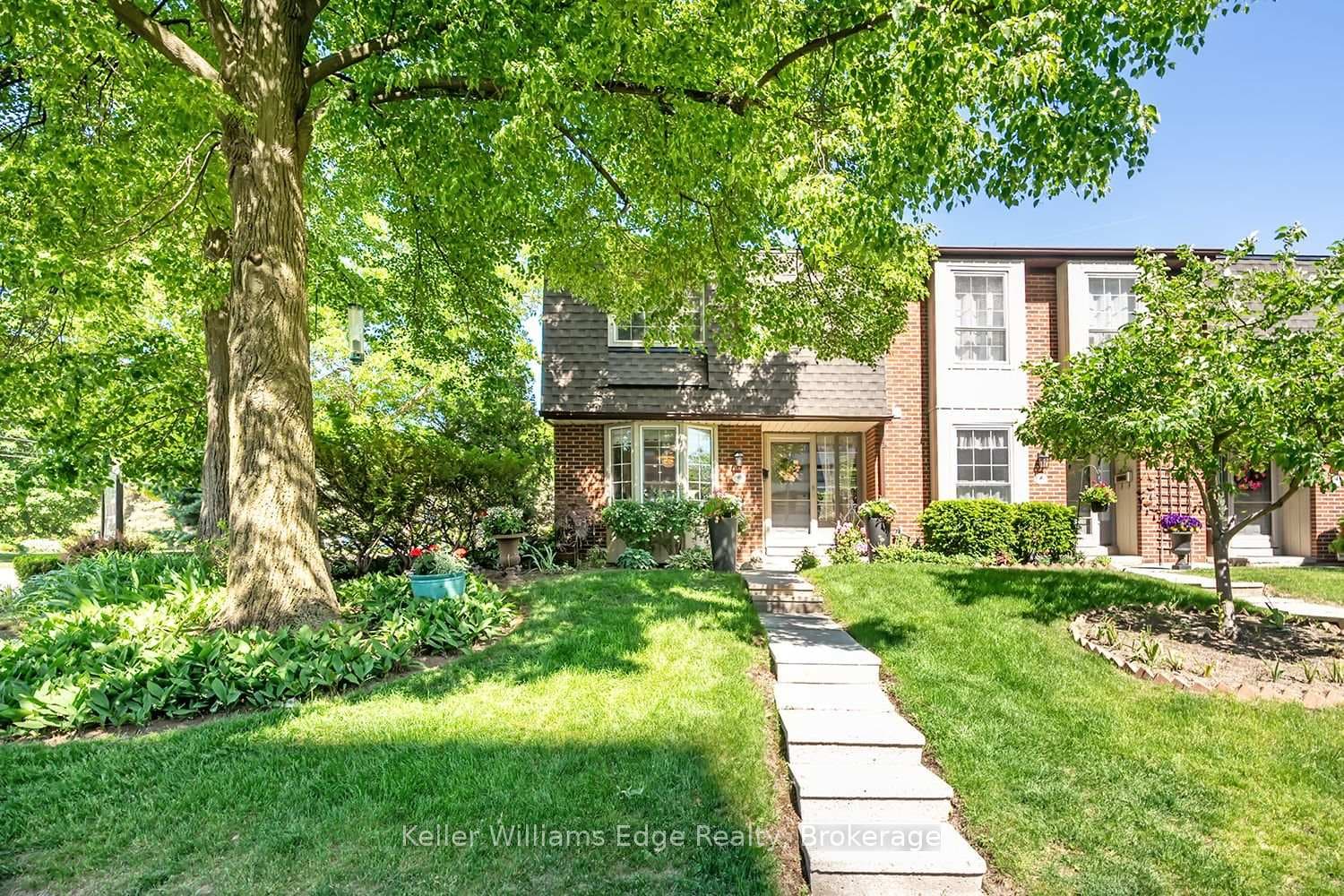 3021 Glencrest Road Unit 18 photo 4