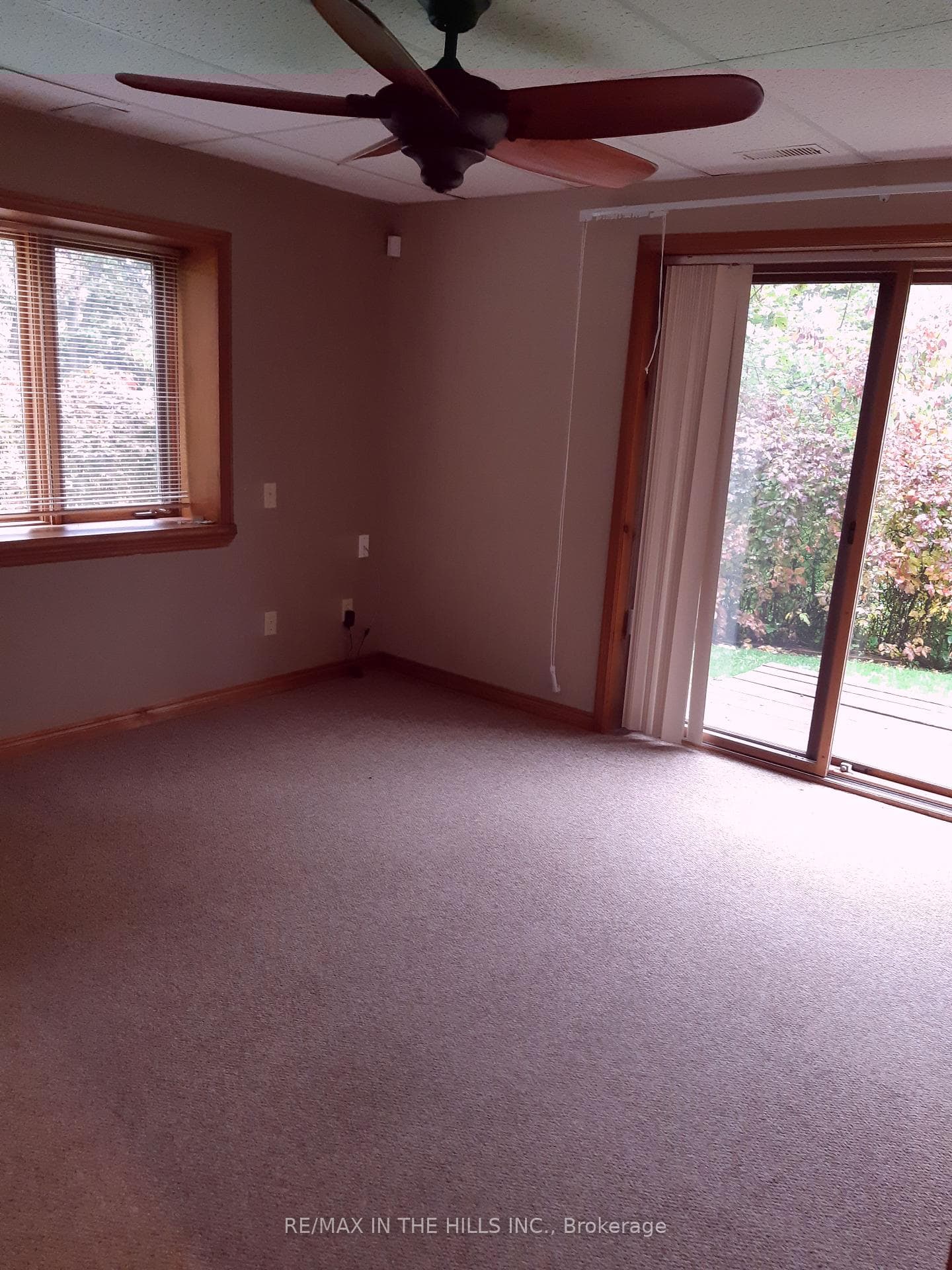 933009 Airport Road photo 6