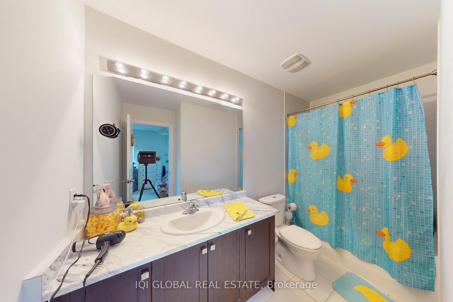 64 Birkett Way photo 22