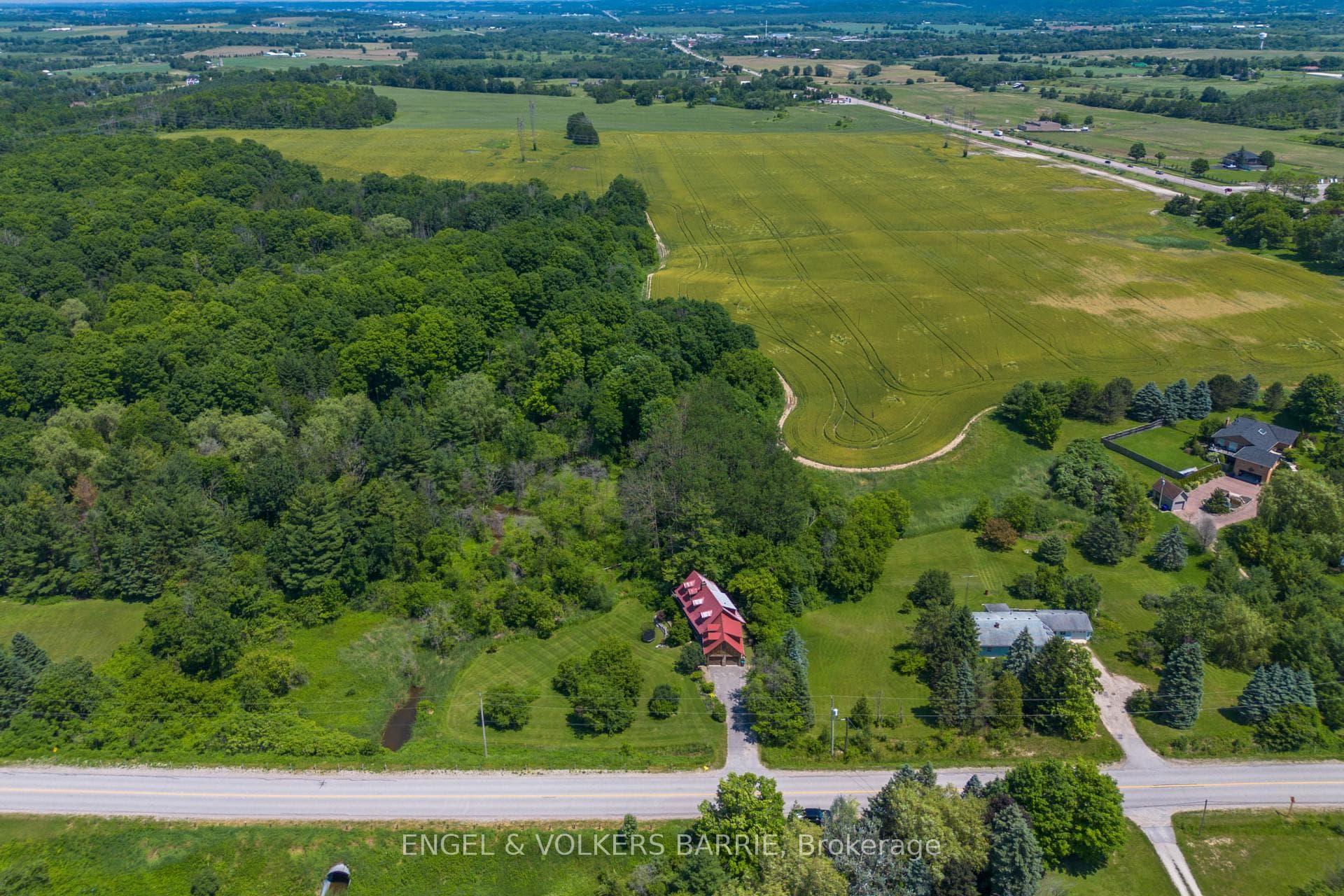 1069 15 Side Road photo 3