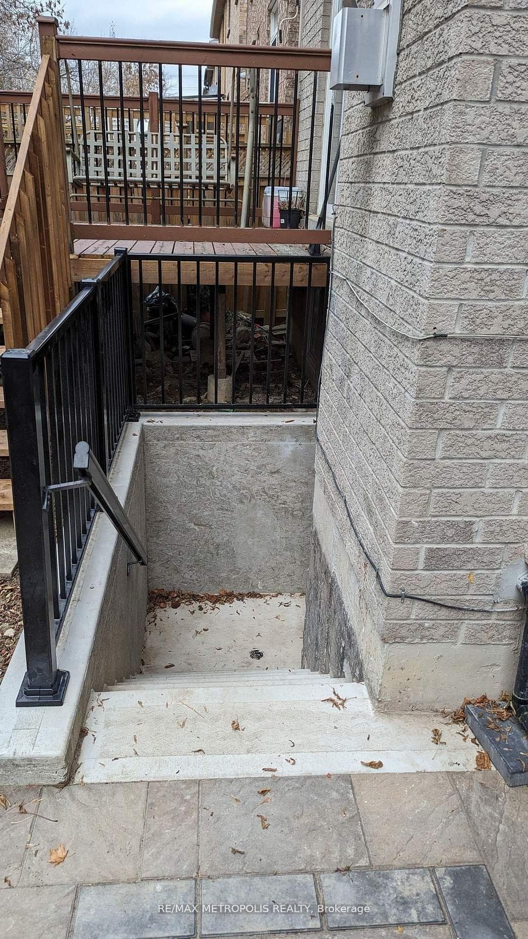 20 Blackbird Gate Unit BSMT photo 17
