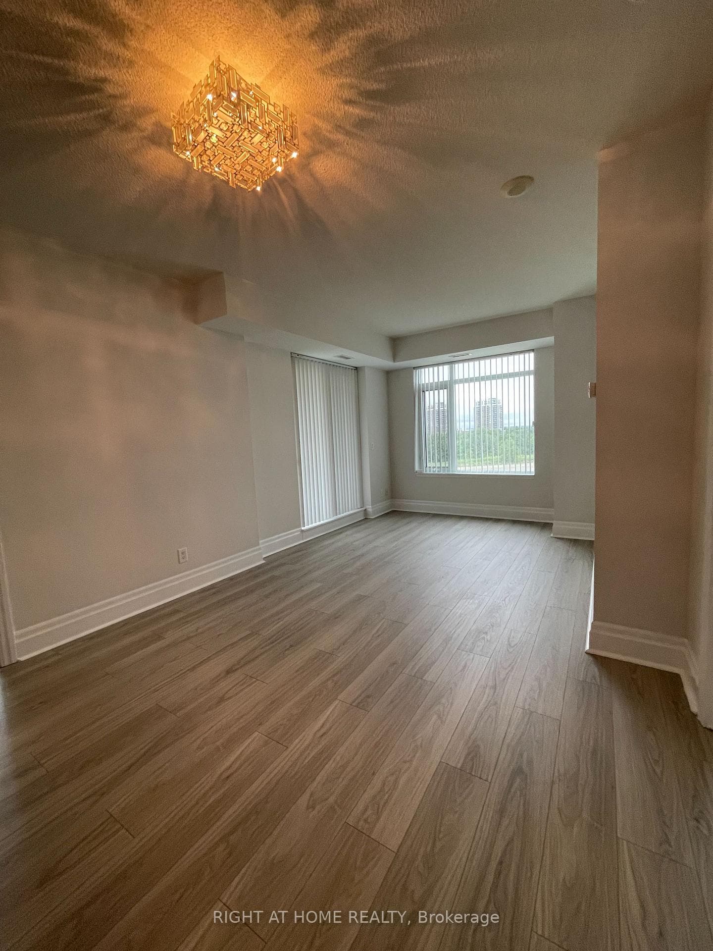 111 Upper Duke Crescent Unit 508 photo 13