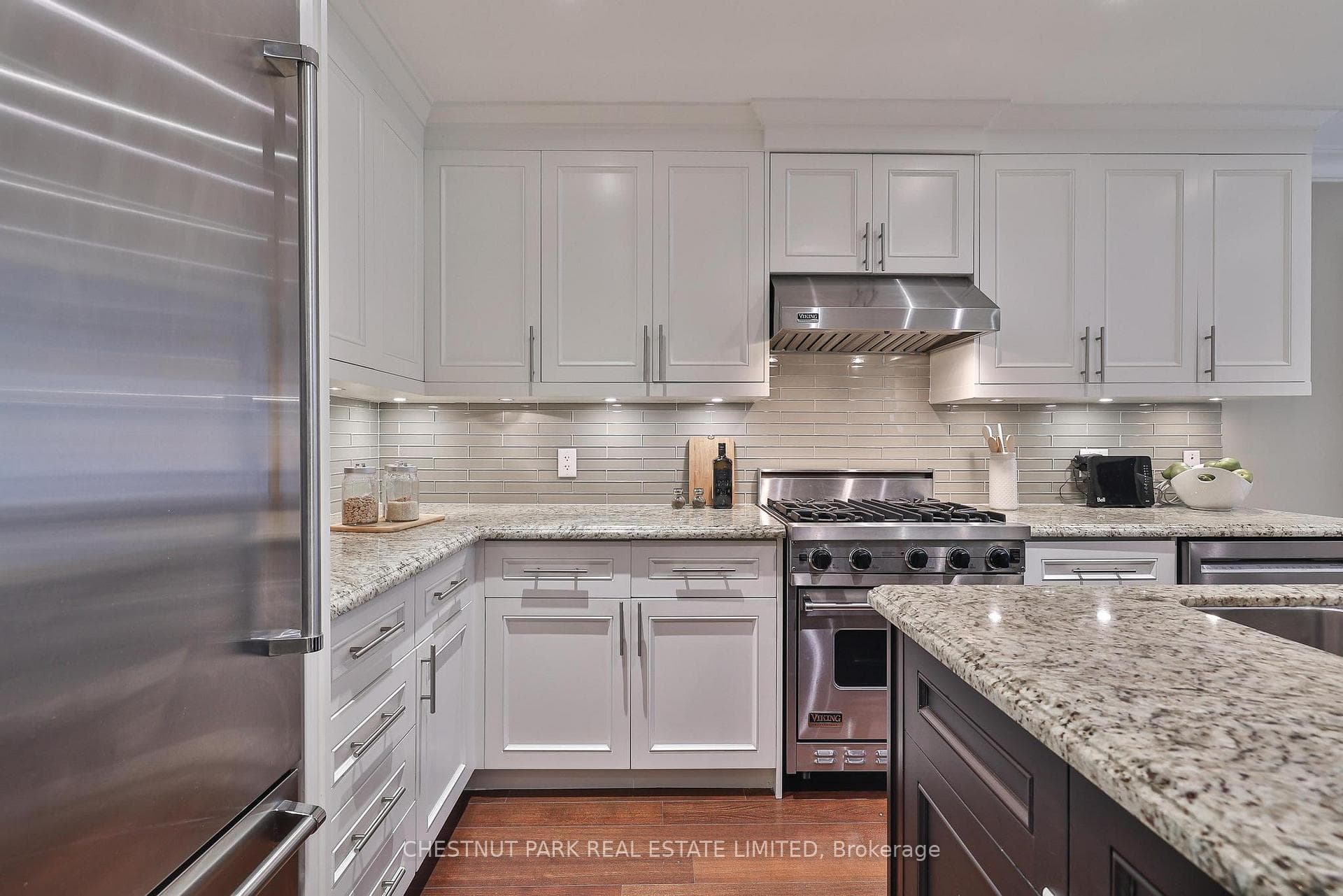 317 Lonsdale Road Unit 2B photo 11