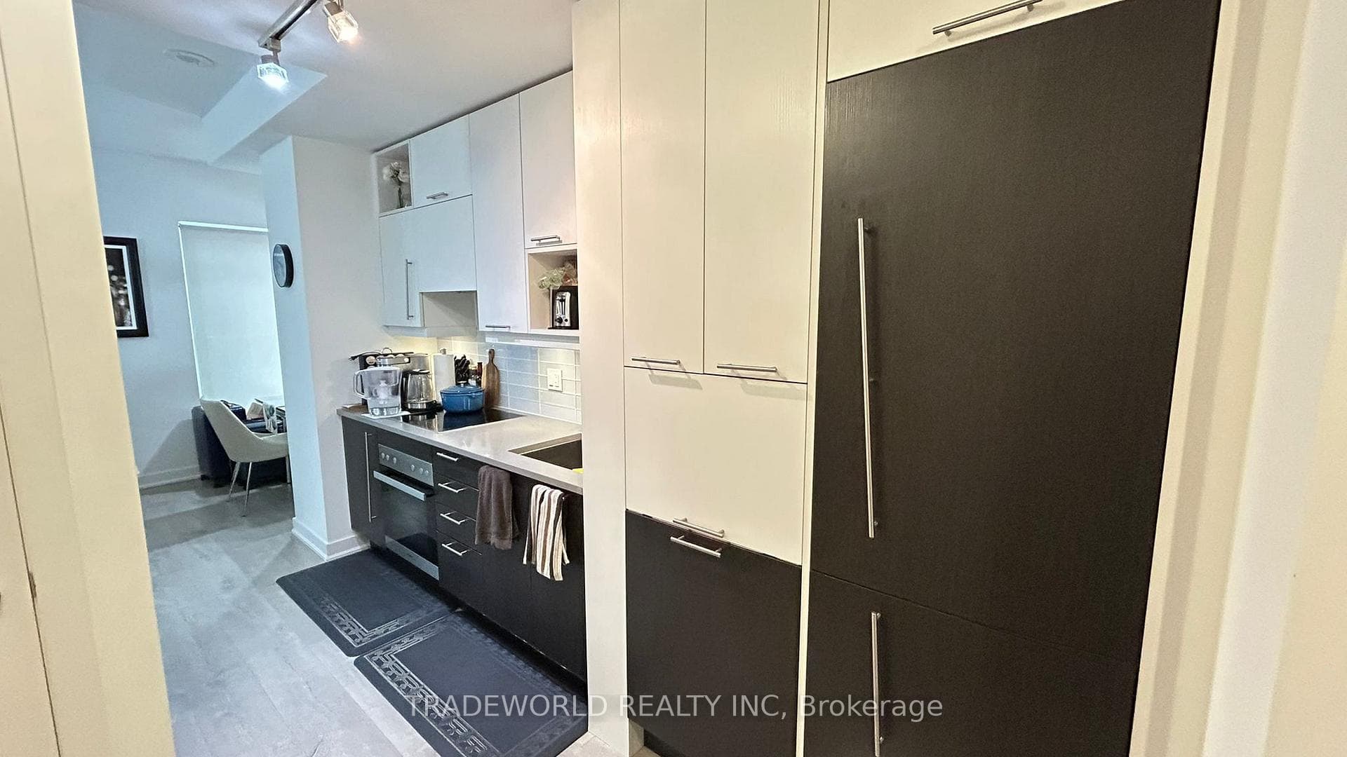 30 Nelson Street Unit 701 photo 4