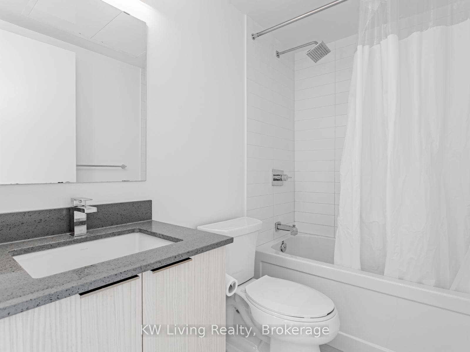501 Yonge Street Unit 2011 photo 6