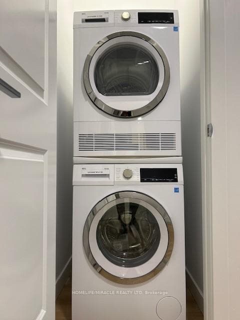 7549A Kalar Road Unit 103 photo 25