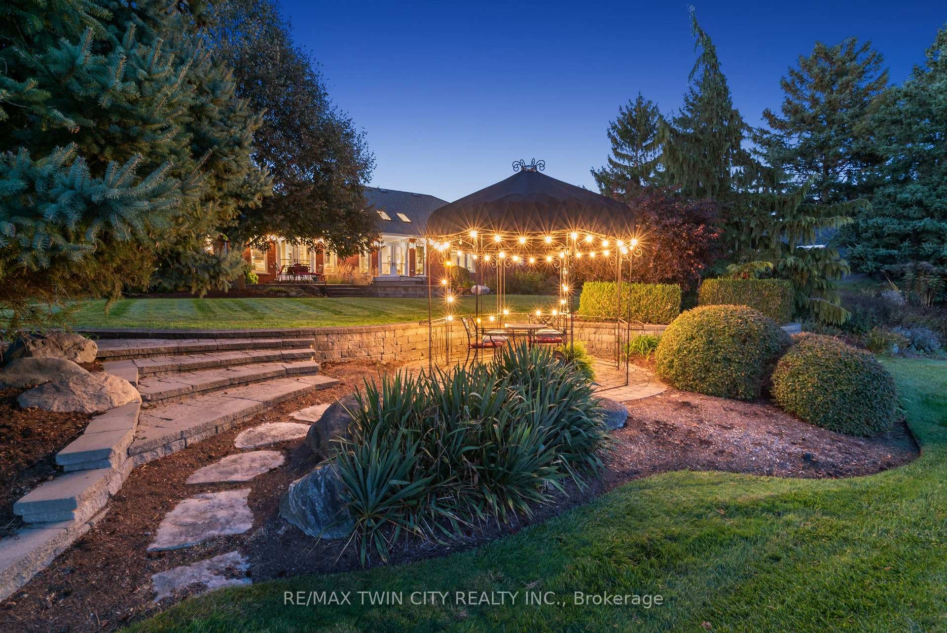 253 Golf Course Road photo 38
