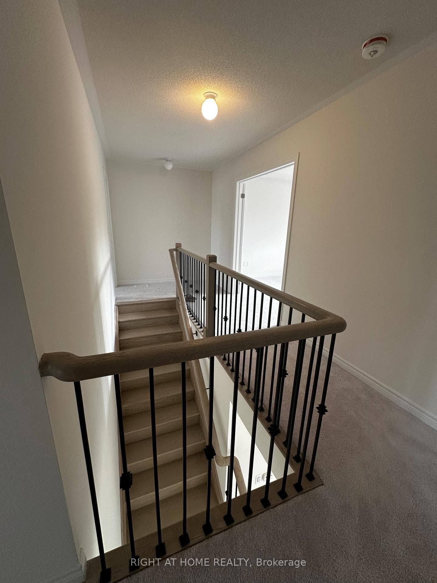 1370 DAVIS LOOP Circle photo 14