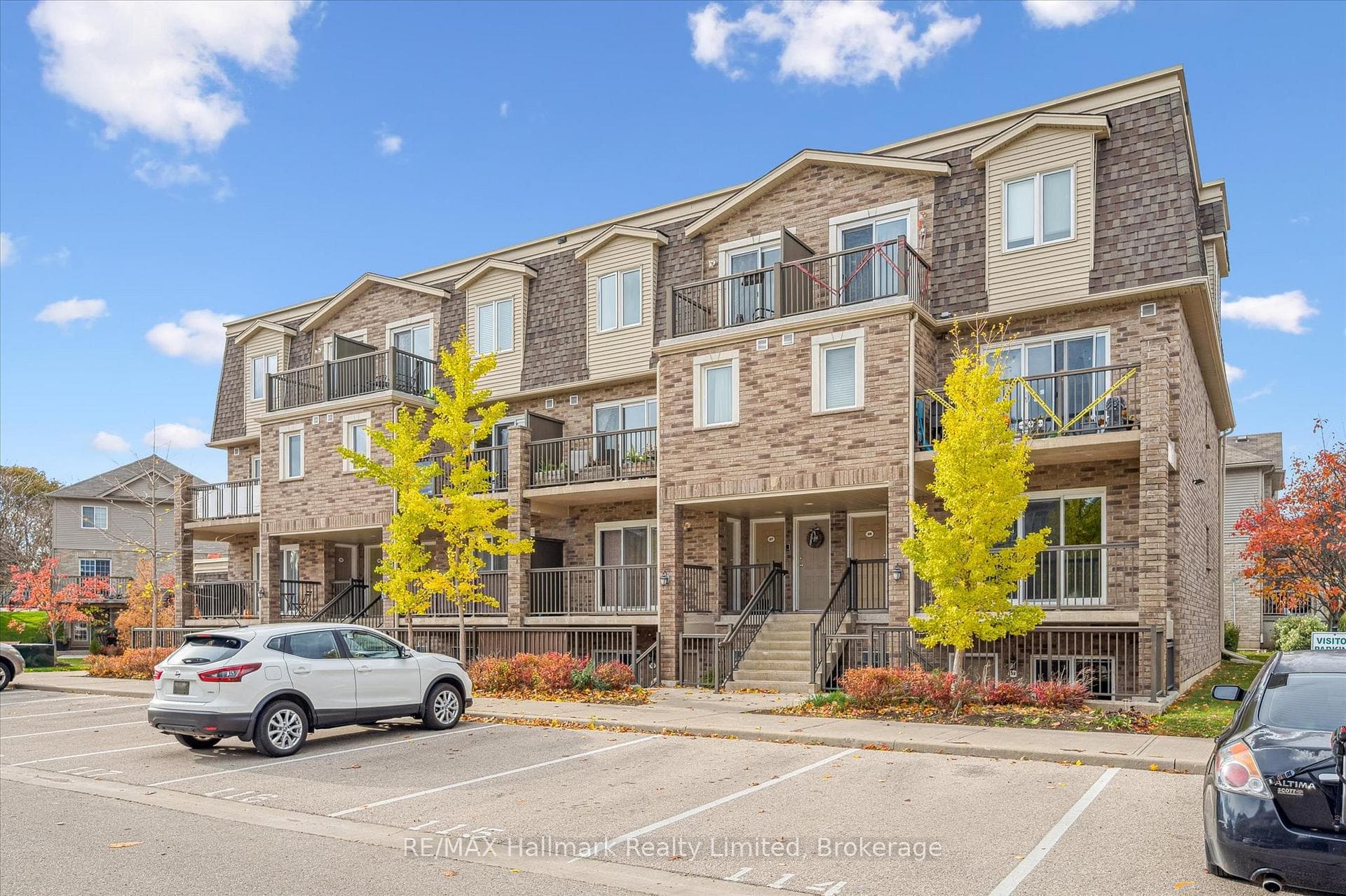 35 Mountford Drive Unit 27 photo 2
