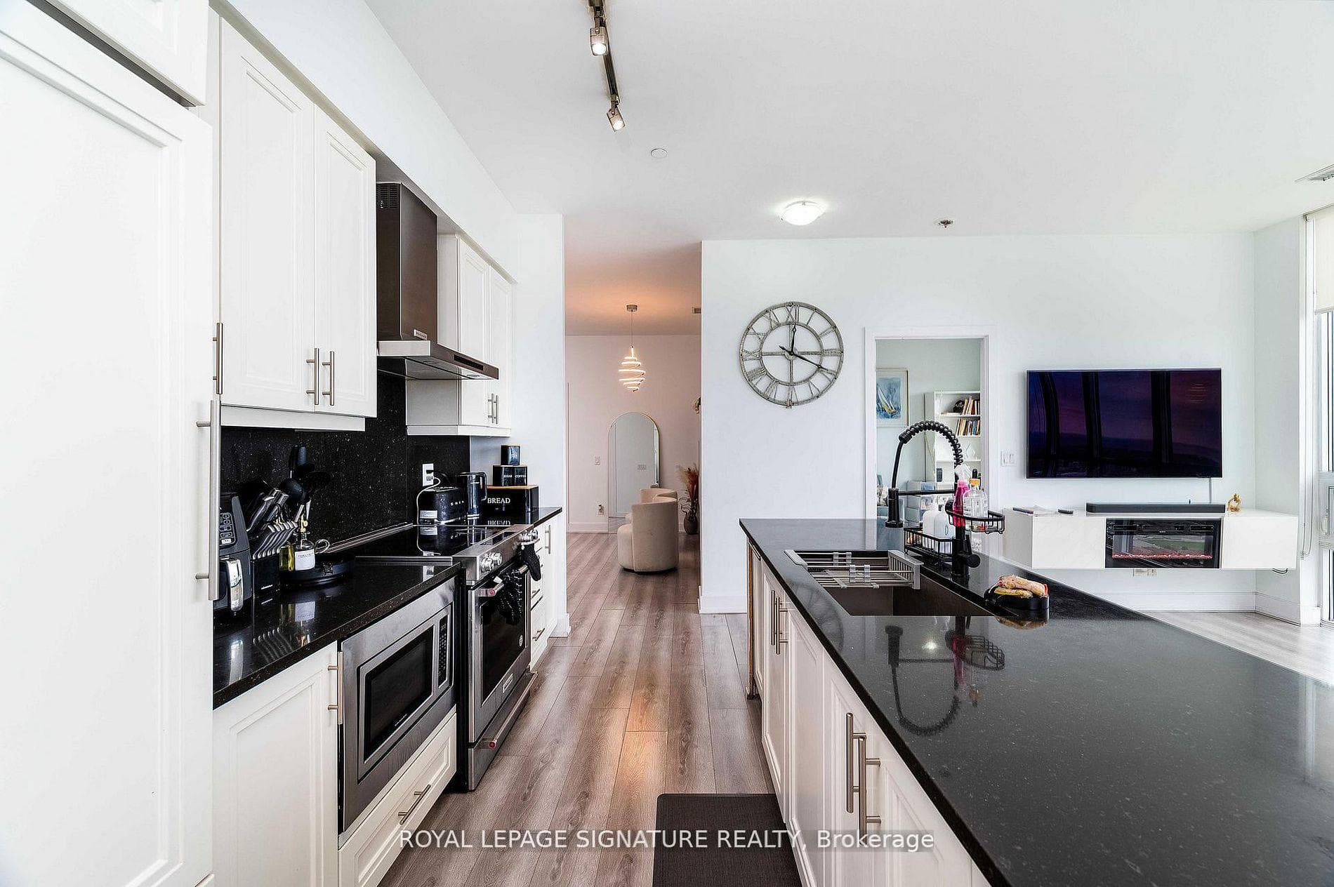 4011 Brickstone Mews Unit PH4 photo 9
