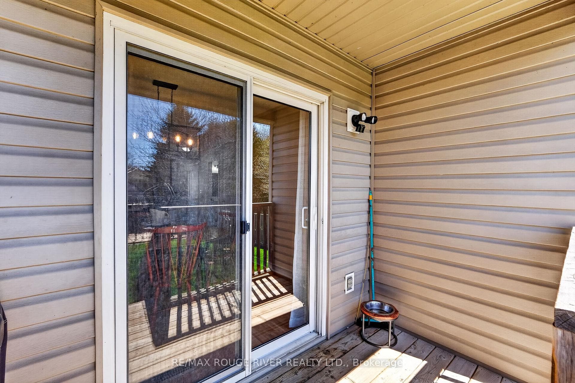 Sliding glass doors to back terrace