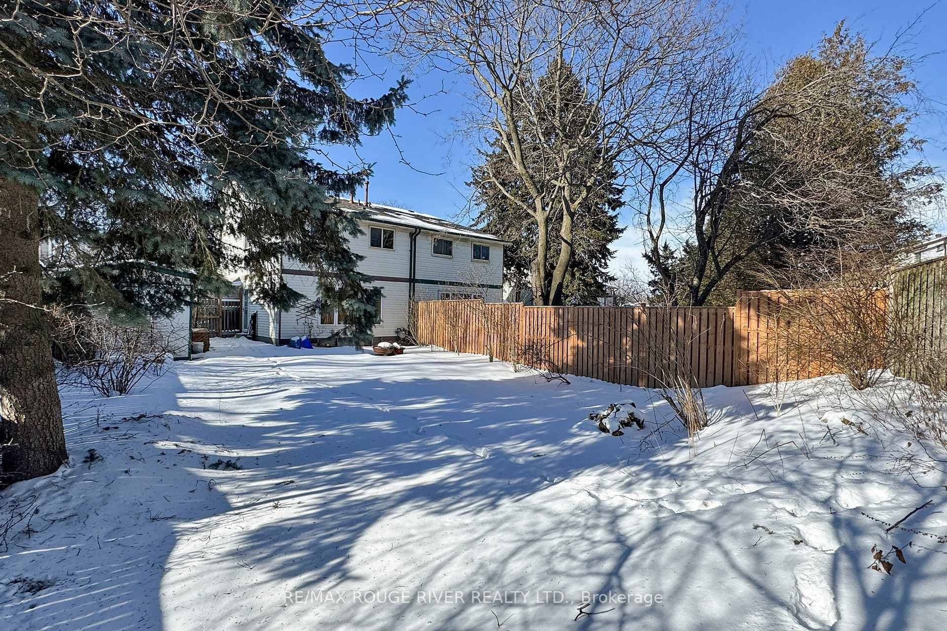 313 Rondeau Court photo 41