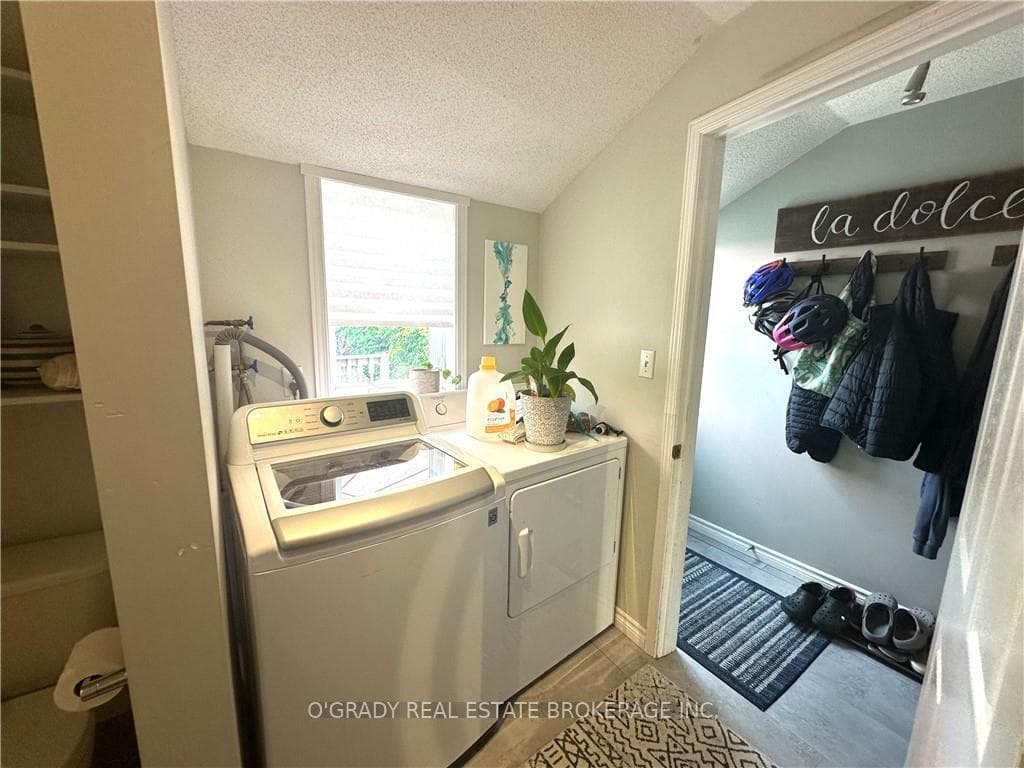 79 BARTHOLOMEW Street photo 8