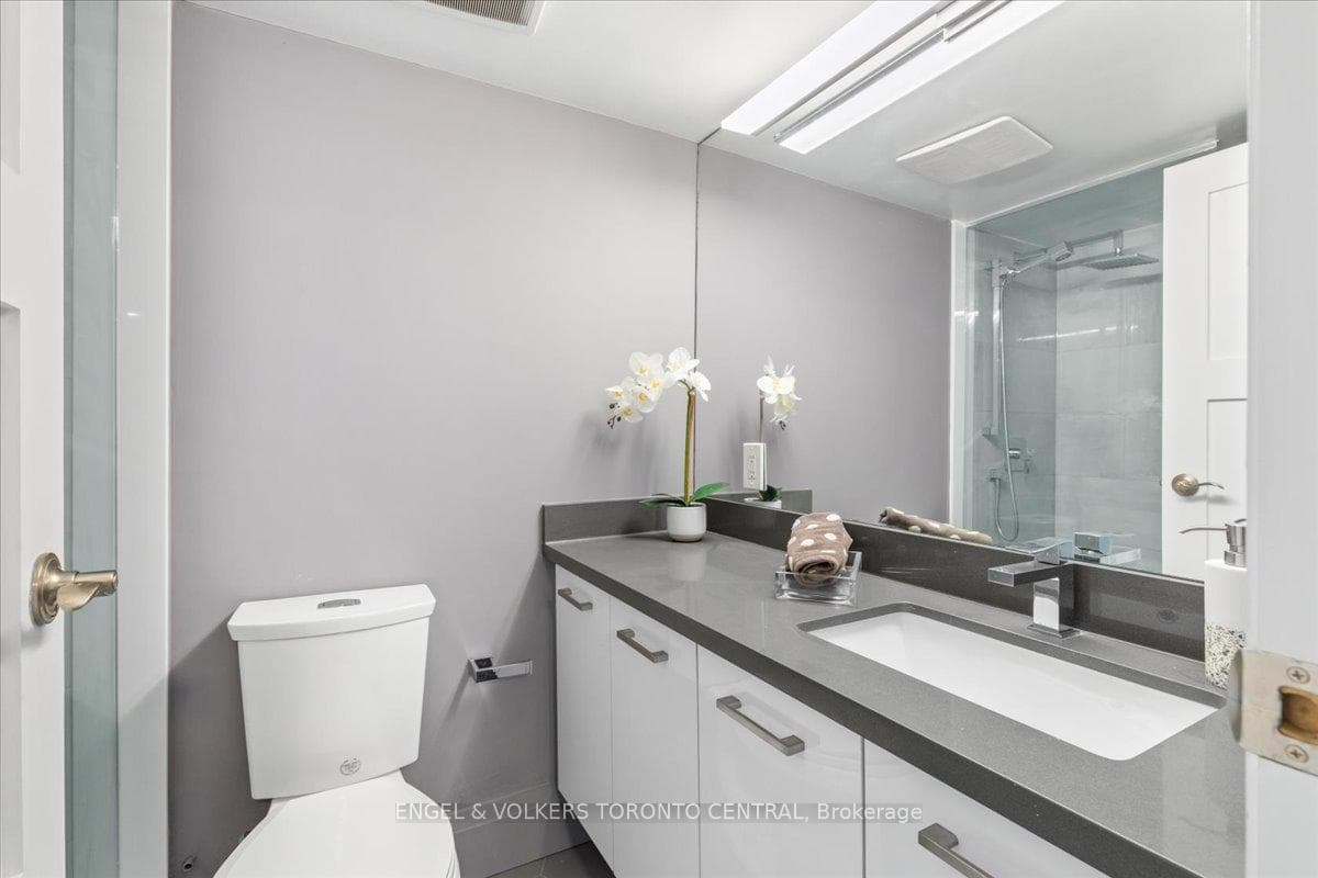 60 Montclair Avenue Unit 405 photo 9