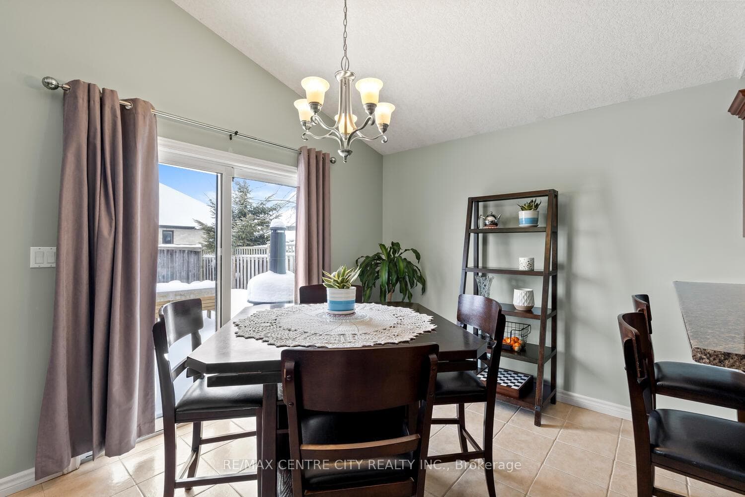 Vaulted Ceiling in Eating Area