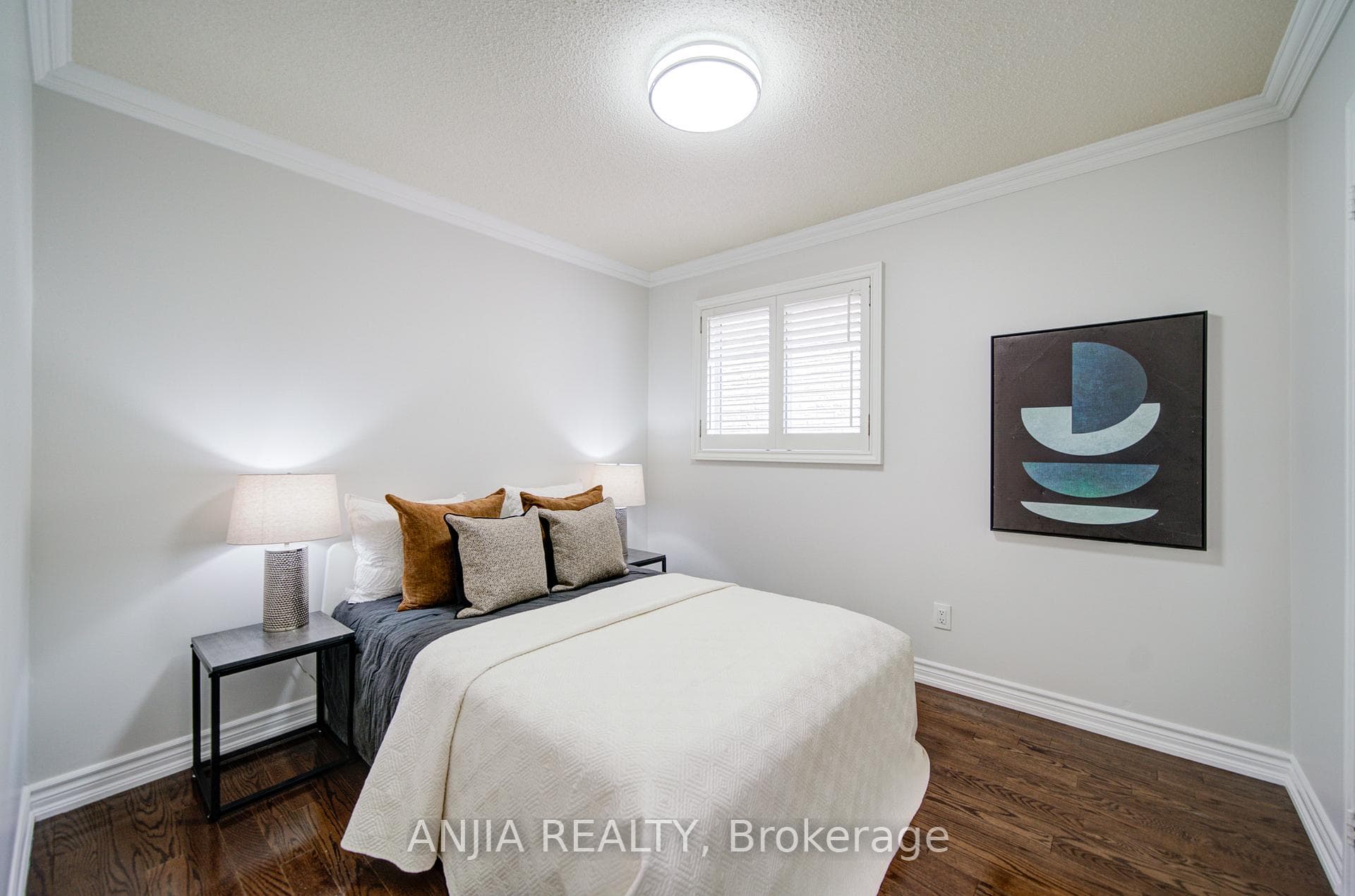 70 Briarwood Road photo 24
