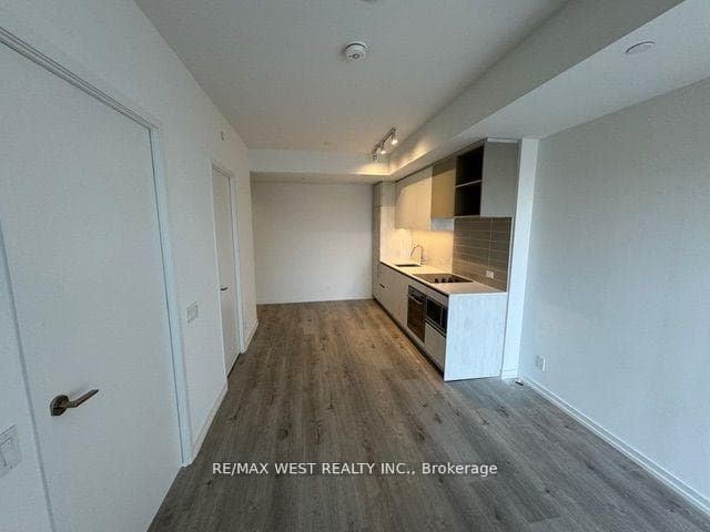 1000 Portage Parkway Unit 912 photo 7