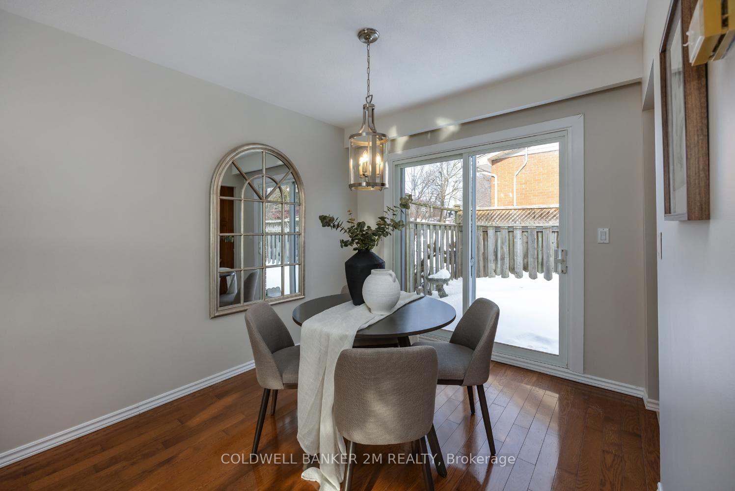1076 Carolyn Avenue photo 12