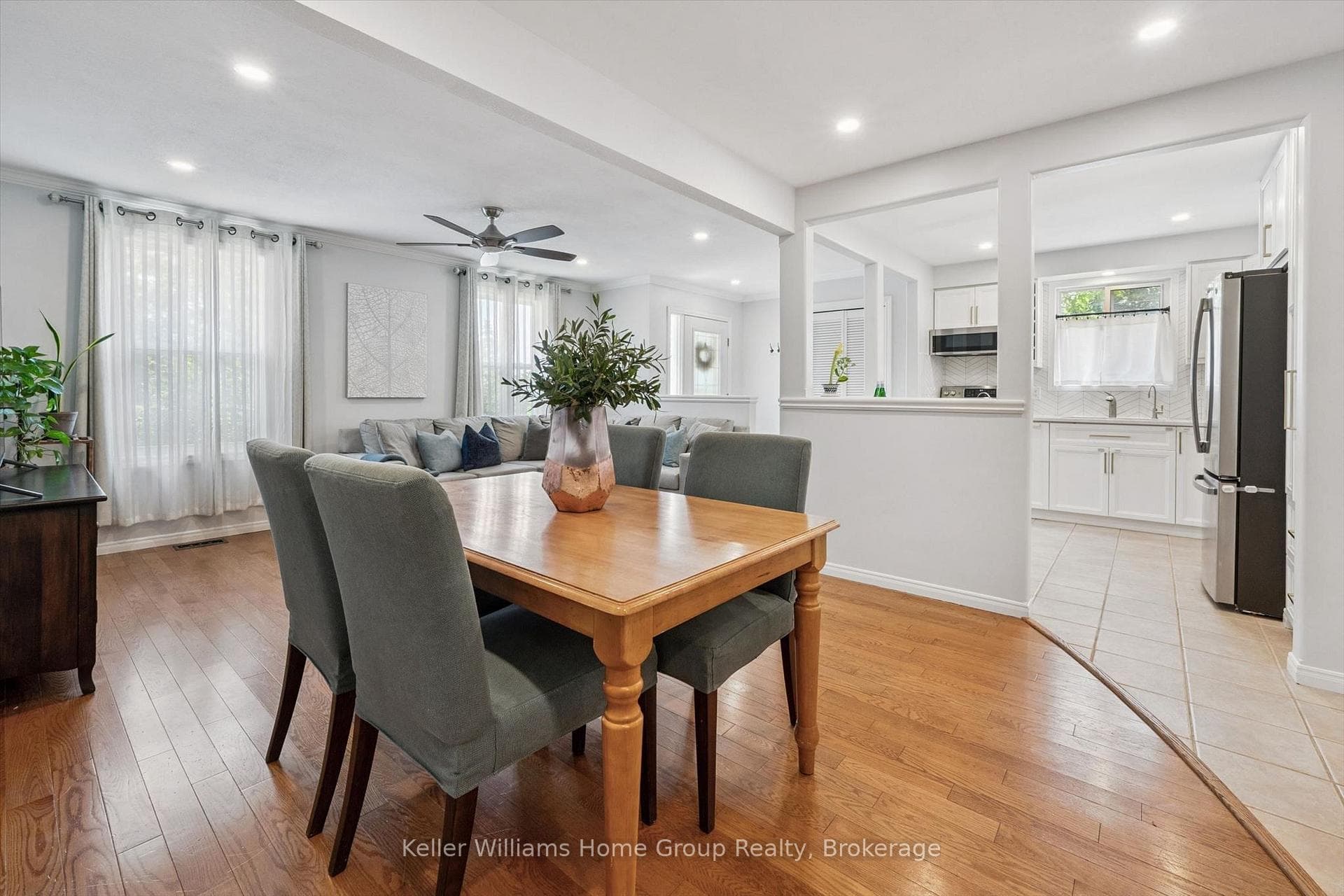 51 Dunhill Crescent photo 18