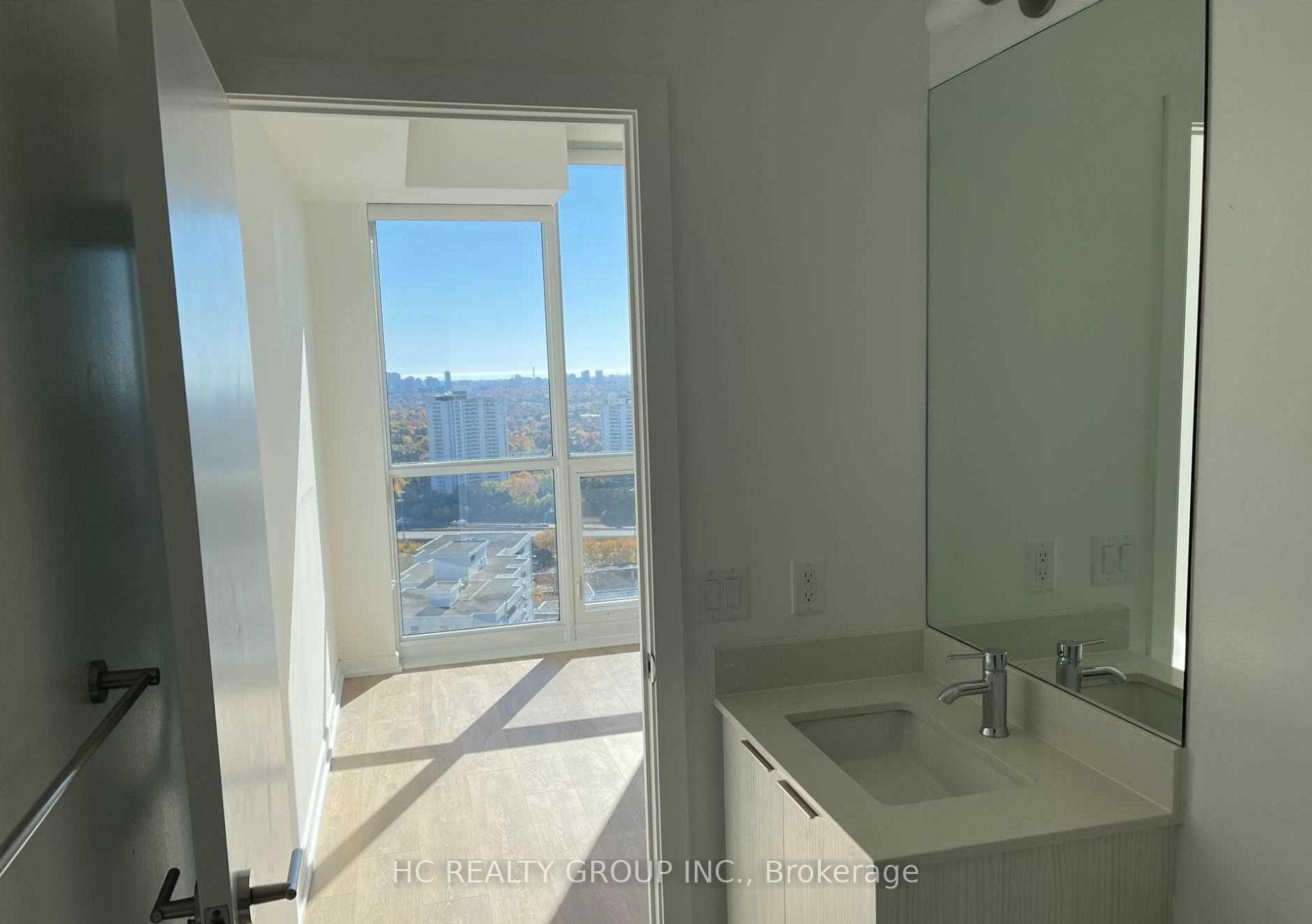 32 Forest Manor Road Unit 2610 photo 8