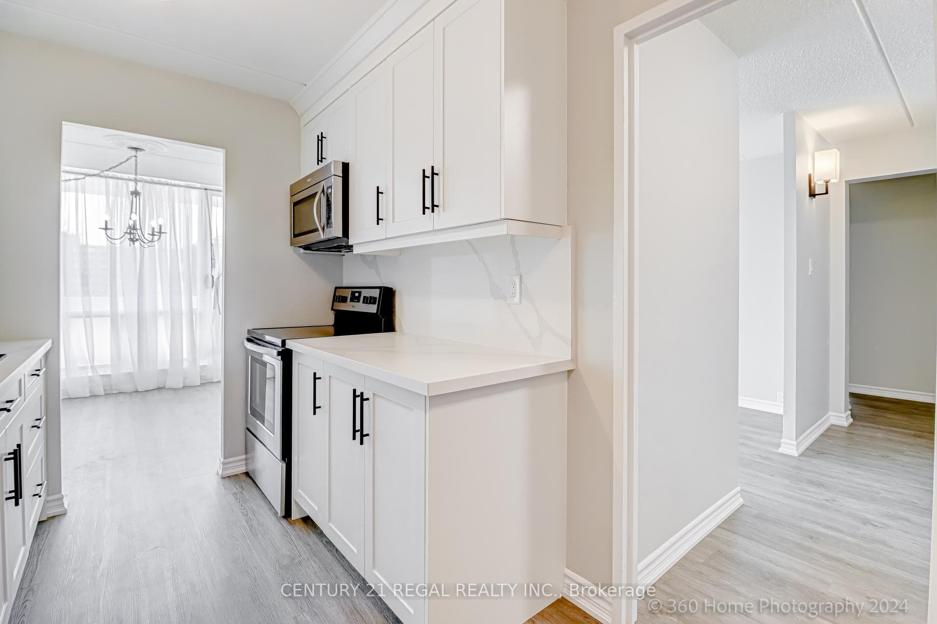 2 Glamorgan Avenue Unit 901 photo 7