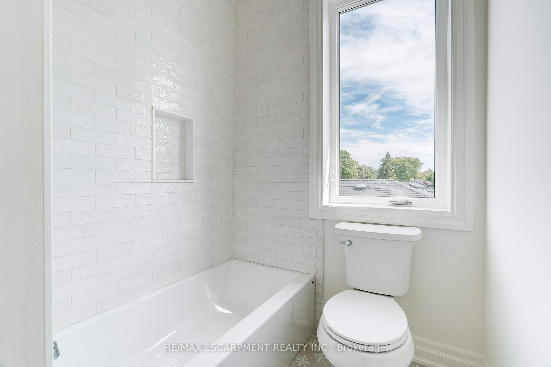 684 Peele Boulevard photo 34